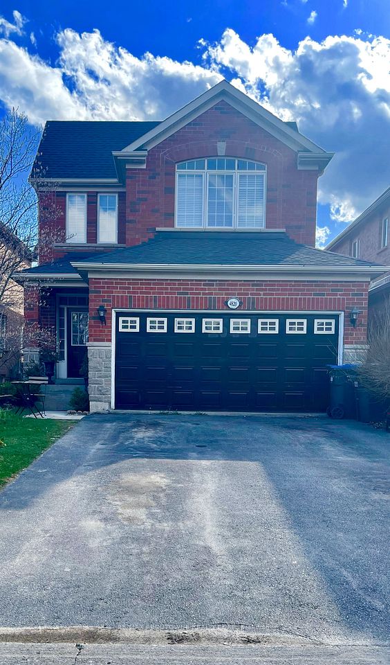 4820 Half Moon Grove, Mississauga, ON L5M 7R7