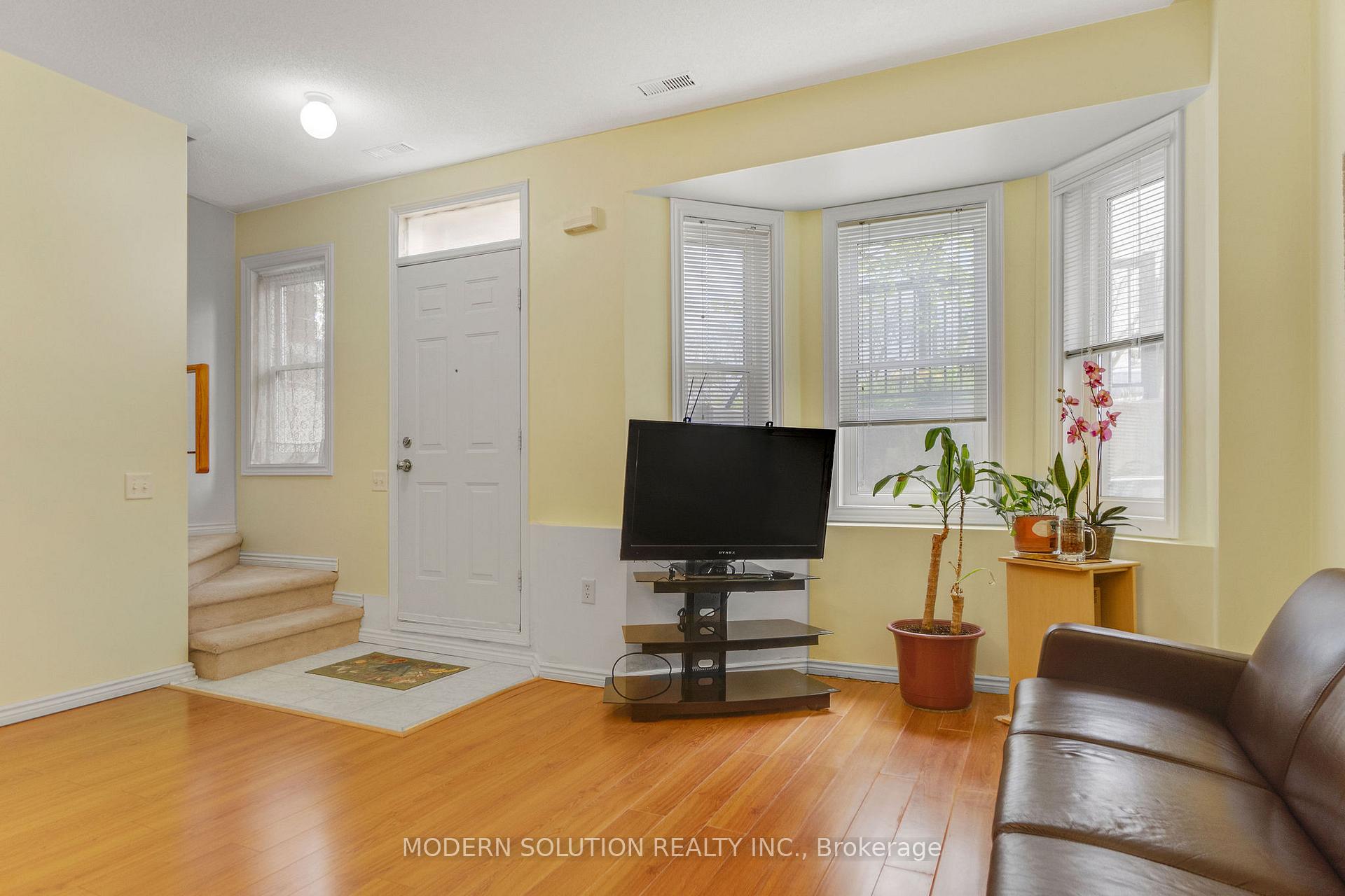 2 Bedrooms Condo at 760 Lawrence, Toronto For sale