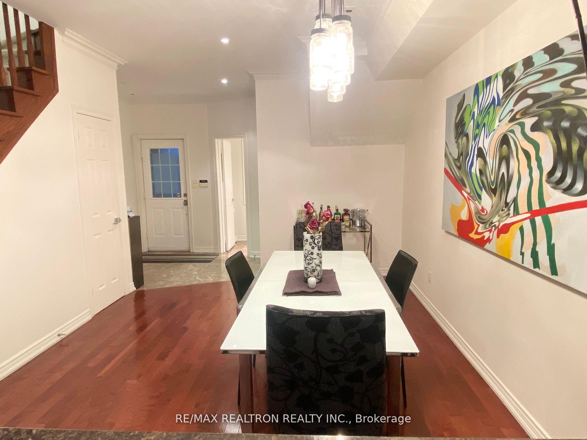 2 Bedrooms Condo at 645 Davenport, Toronto For sale
