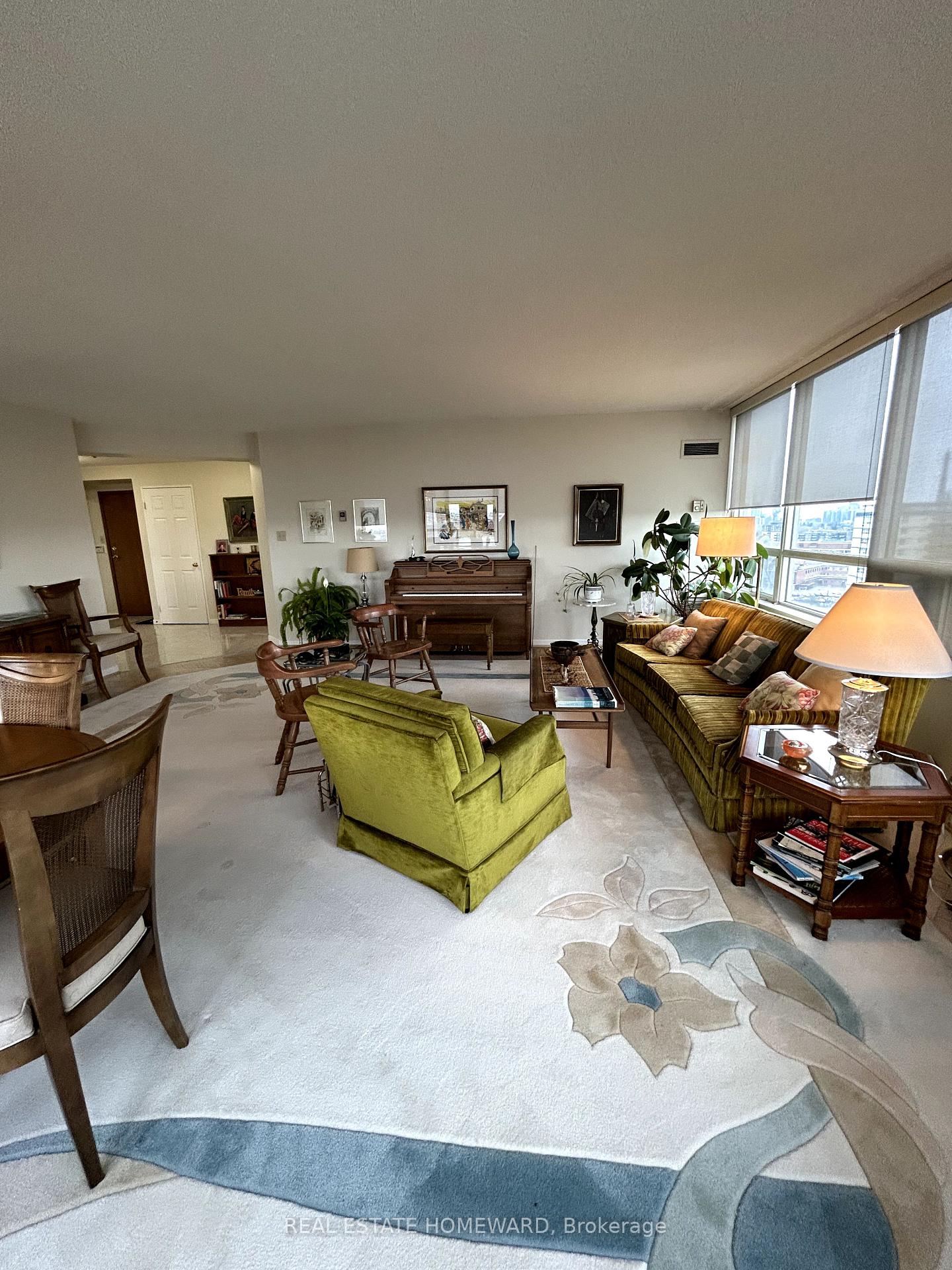 2 Bedrooms Condo at 10 Torresdale,  Toronto For sale