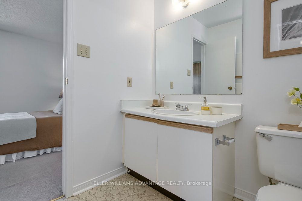 2355 Fifth Line W, #6