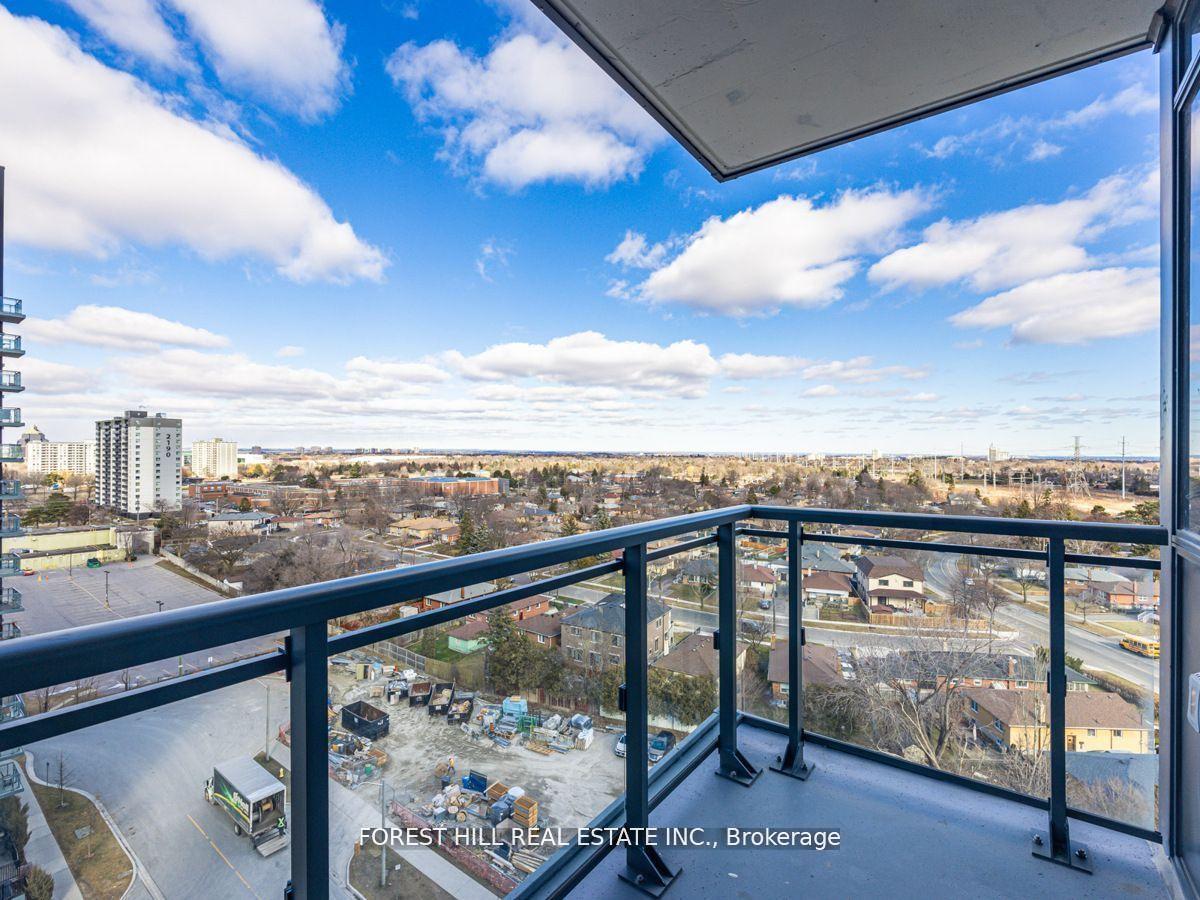 3 Bedrooms Condo at 10 Meadowglen, Toronto For sale