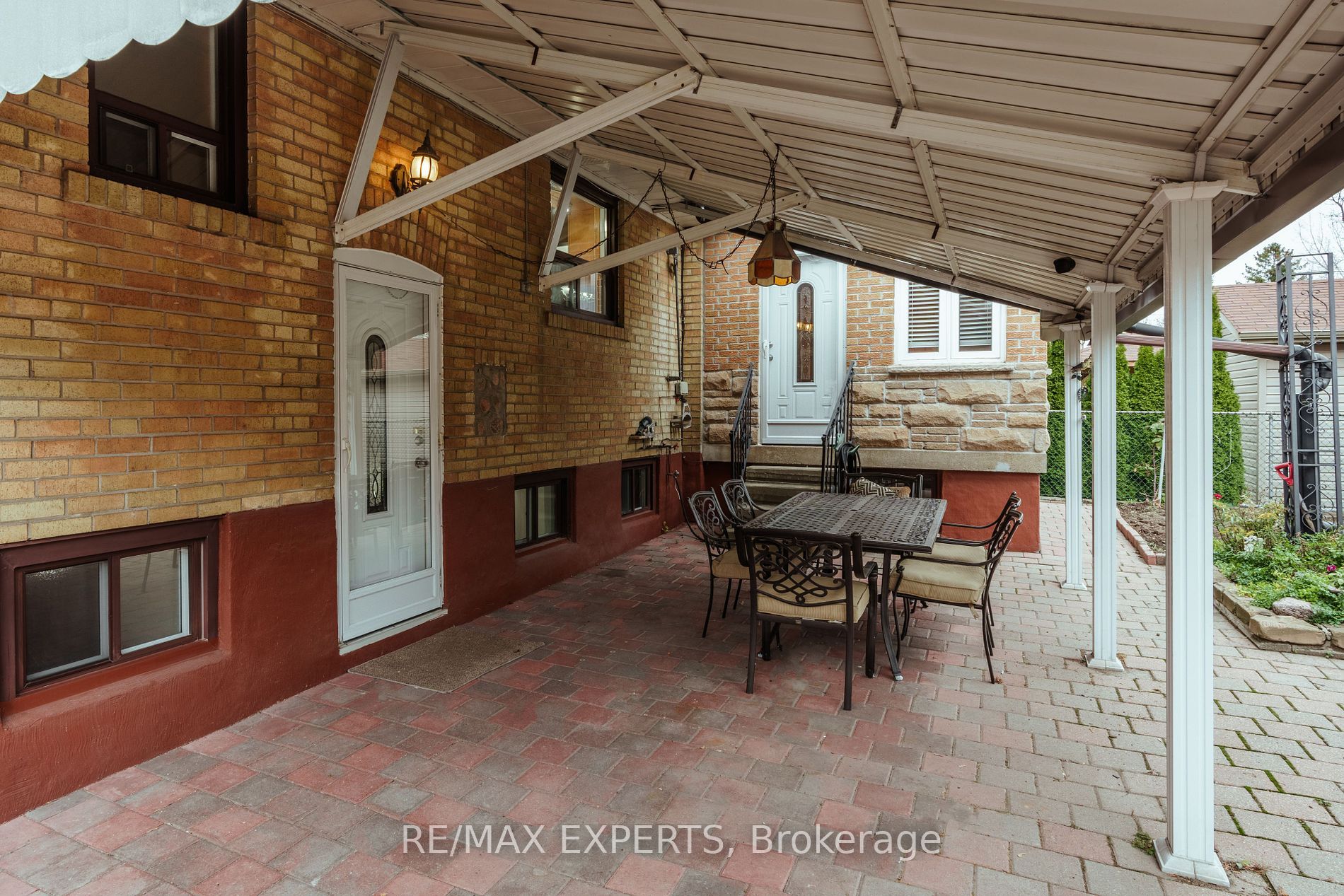 1 Creston Road