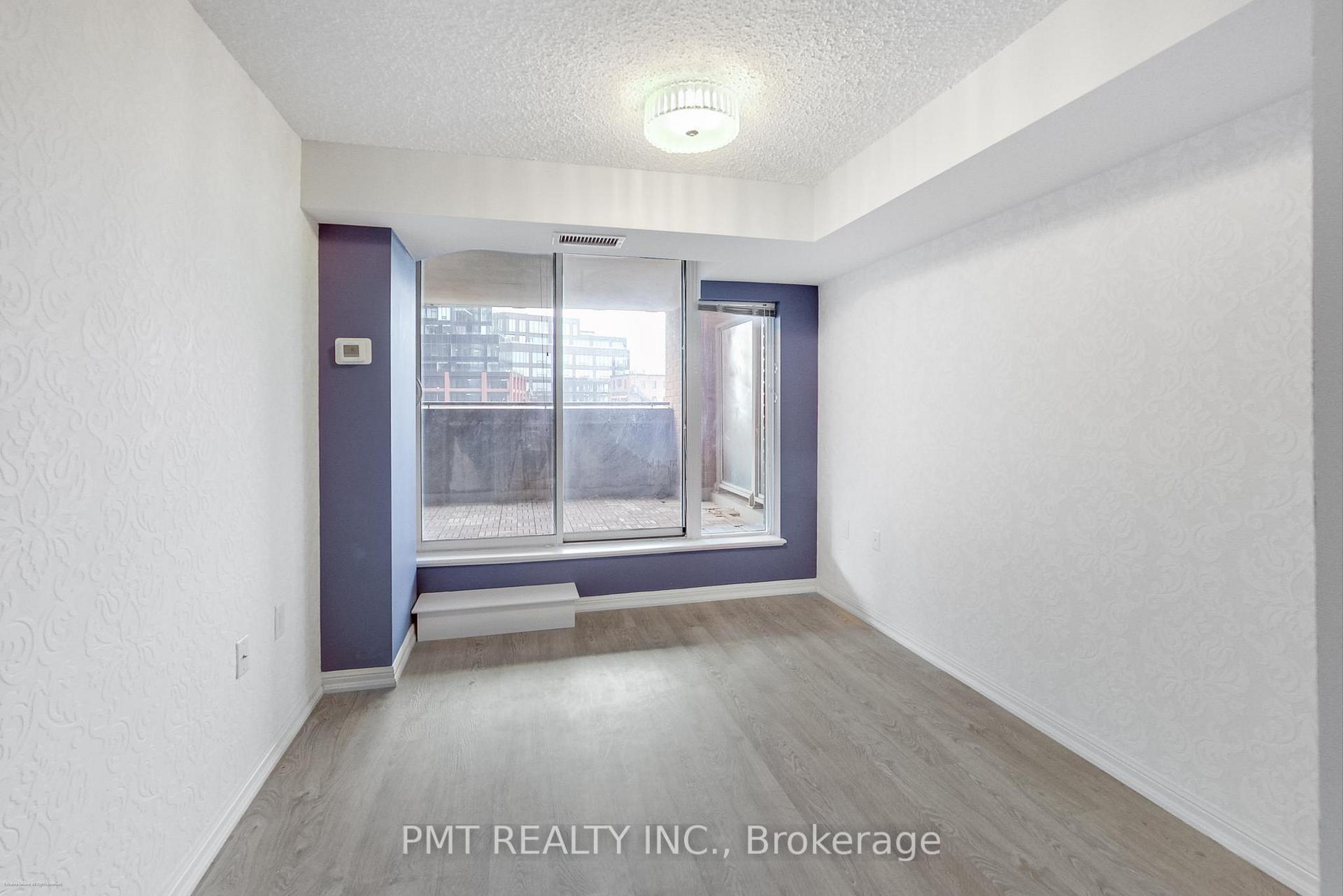 2 Bedrooms Condo at 125 Western Battery, Toronto For sale