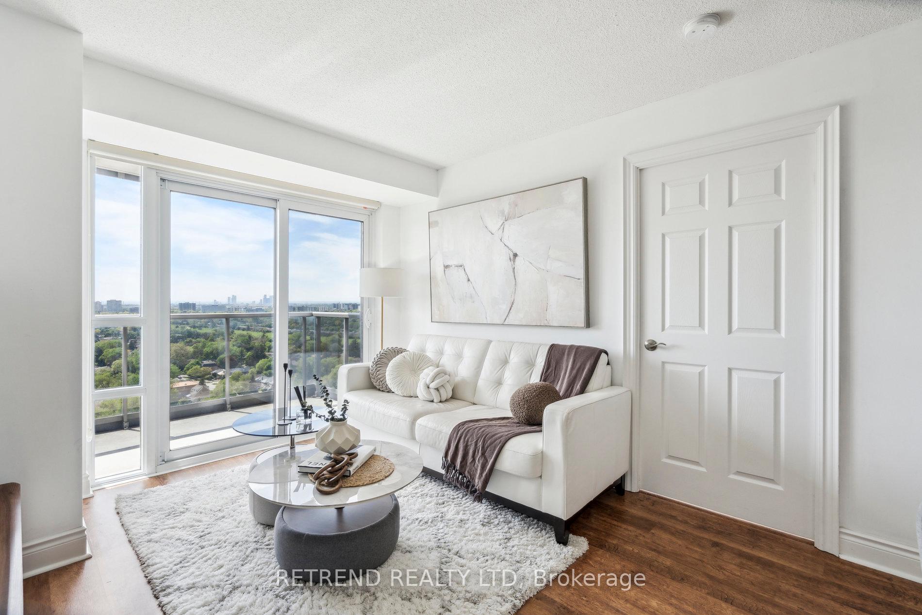2 Bedrooms Condo at 15 Greenview, Toronto For sale
