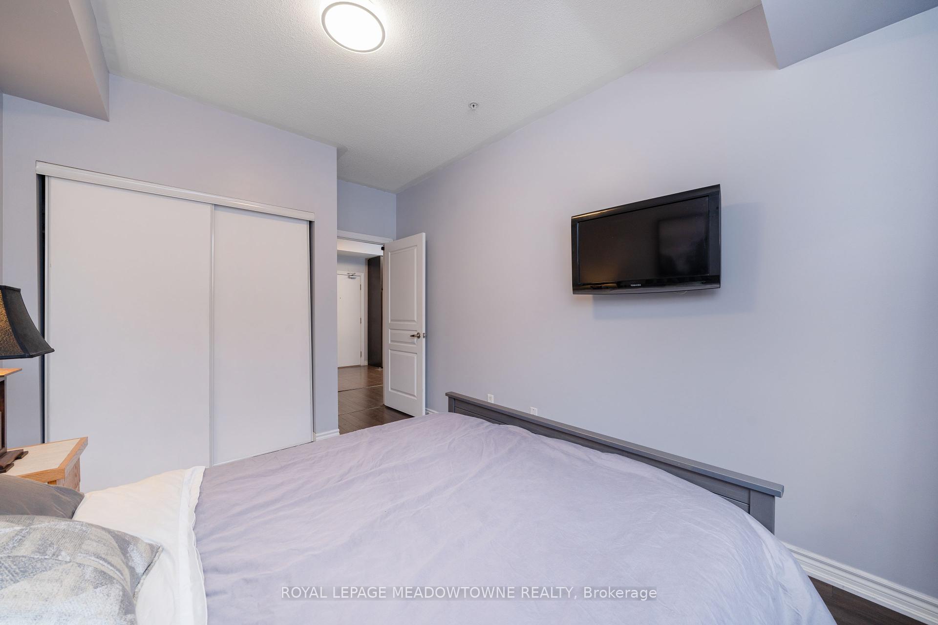 1 Bedroom Condo at 570 Lolita, Mississauga For sale