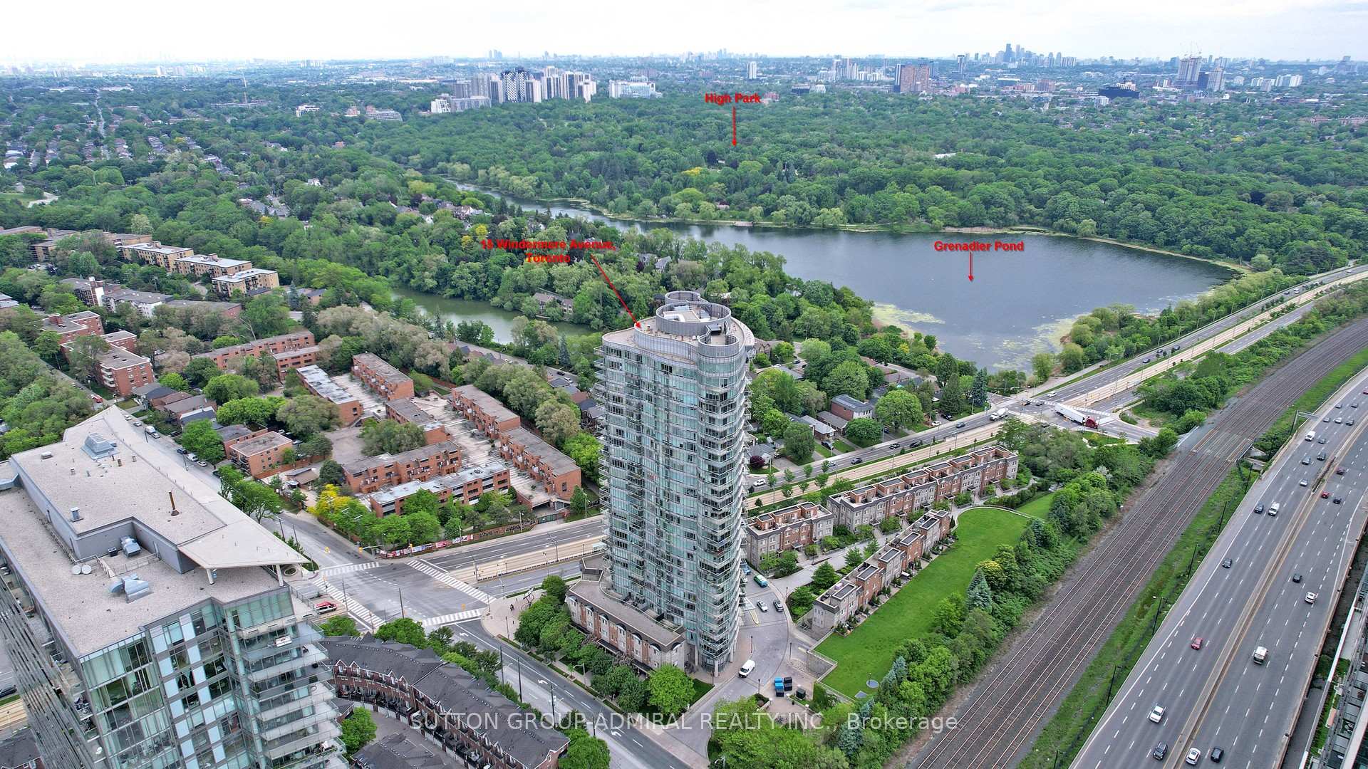 1 Bedroom Condo at 15 Windermere, Toronto For sale