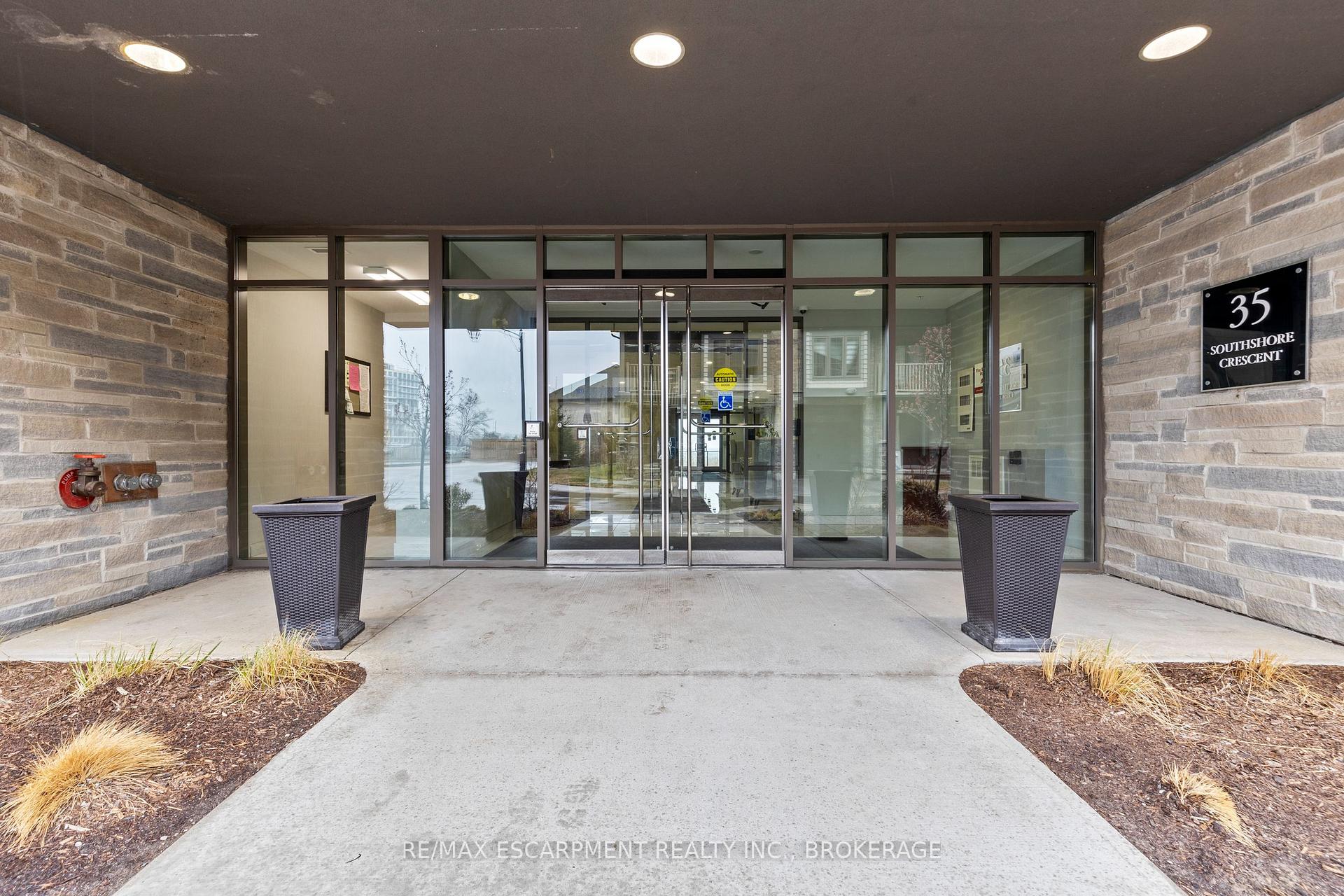 1 Bedroom Condo at 35 Southshore, Hamilton For sale