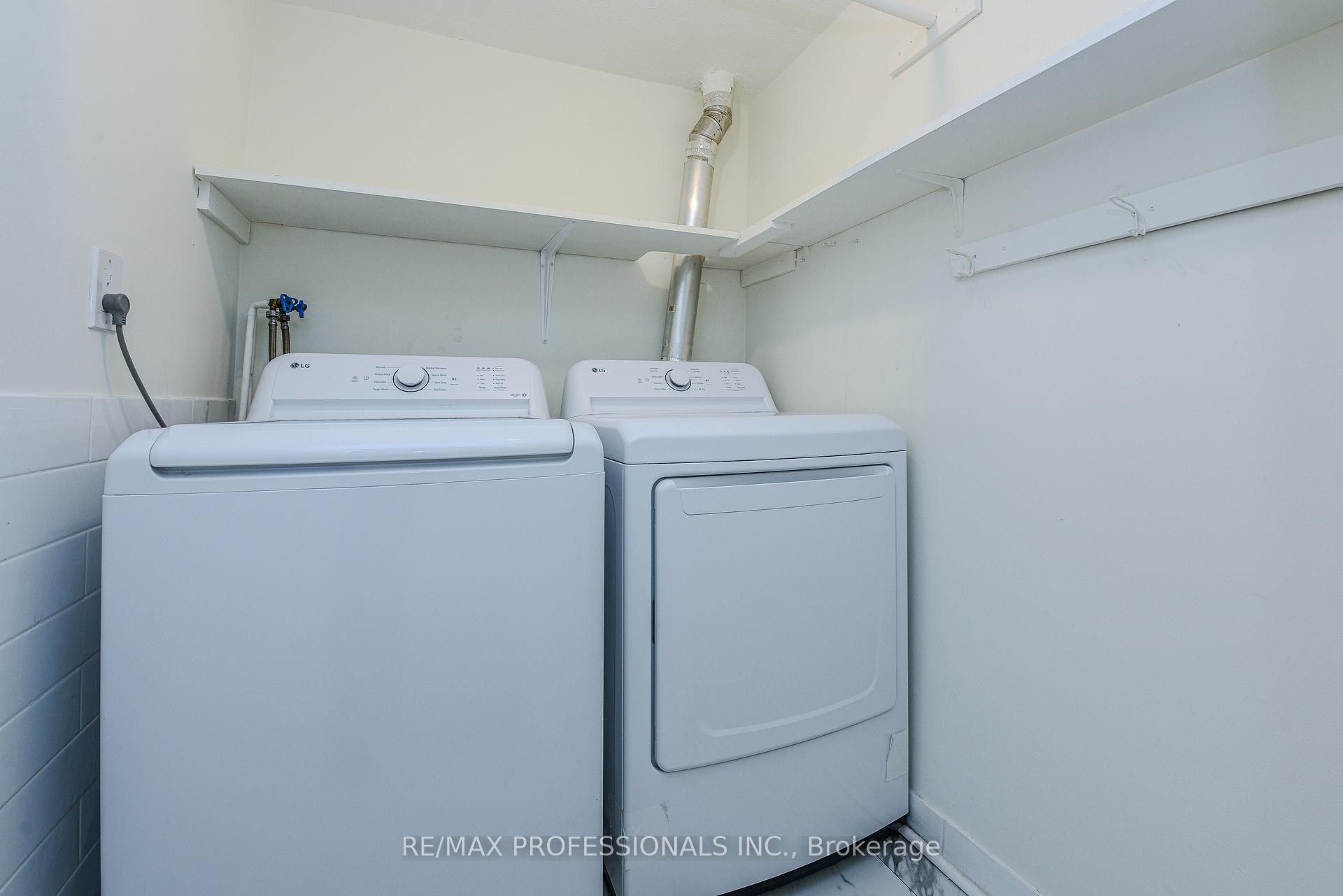 3 Bedrooms Condo at 362 The East Mall, Toronto For sale