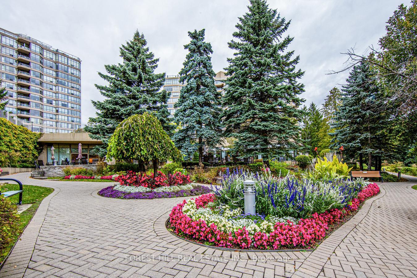 1 Bedroom Condo at 10 Guildwood, Toronto For sale