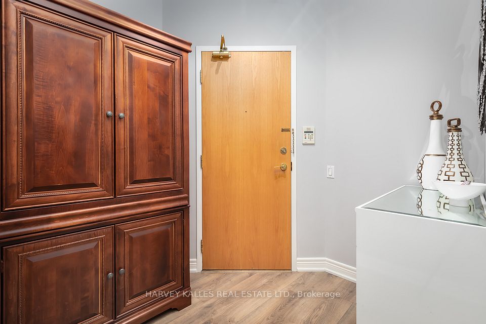 2 Edith Drive 310