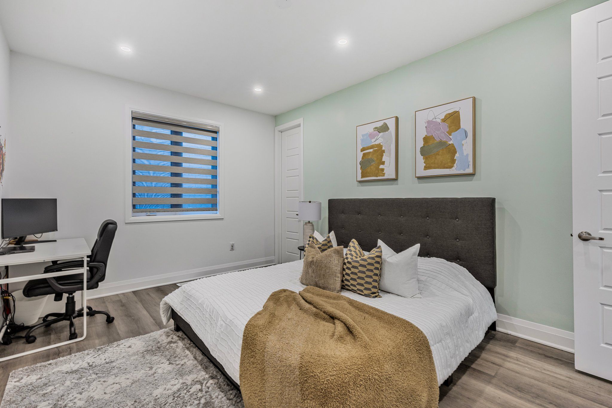 1411 Lobelia Crescent
