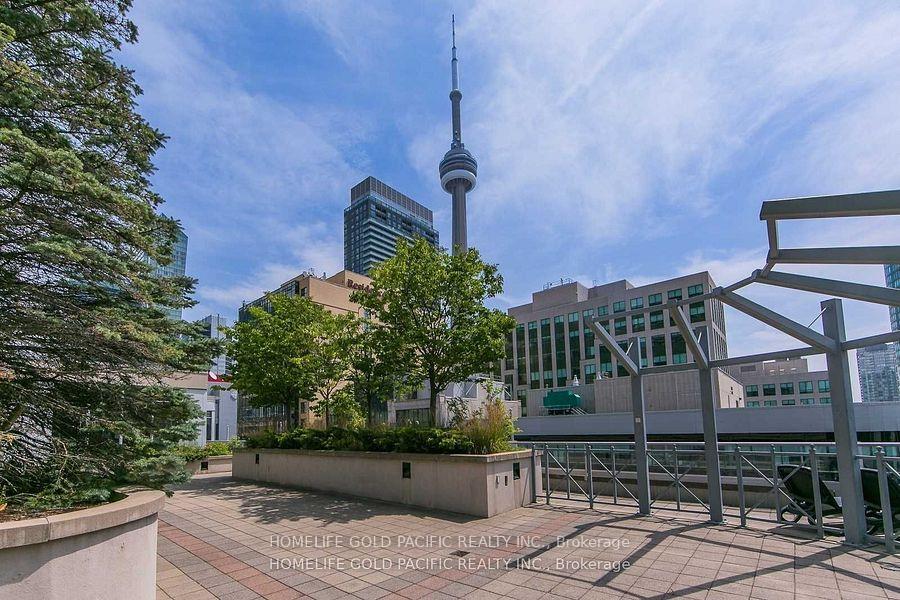 1 Bedroom Condo at 270 Wellington,  Toronto For sale