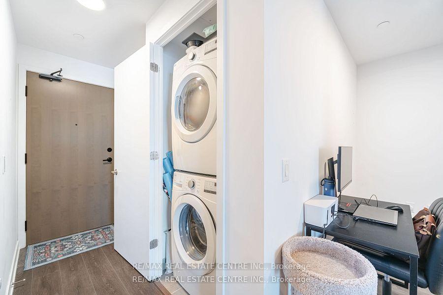 2 Bedrooms Condo at 130 River, Toronto For sale