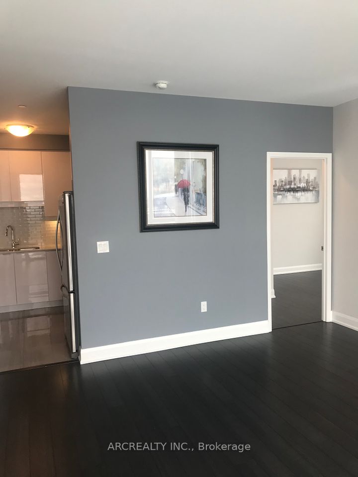 https://trreb-image.ampre.ca/RDLdjShTnuH-00x4nlllUZB2B2I0KqZqsUJT2js5k2g/rs:fit:960:960/wm:.5:so:0:50:.4/wmsh:10/wmt:PHNwYW4gZm9yZWdyb3VuZD0nd2hpdGUnIGZvbnQ9JzY4Jz5BUkNSRUFMVFkgSU5DLiwgQnJva2VyYWdlPC9zcGFuPg/L3RycmViL2xpc3RpbmdzLzQxLzAzLzAyLzA2L3AvZjNkZGExMDktMTRiYS00Y2ZkLTkxZDgtNWI3NzNlYjYxN2ExLmpwZw.jpg