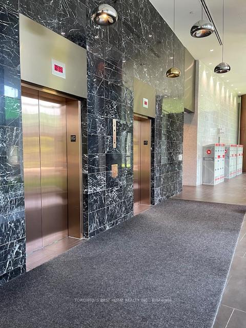 Condo at 117 Mcmahon, Toronto For sale