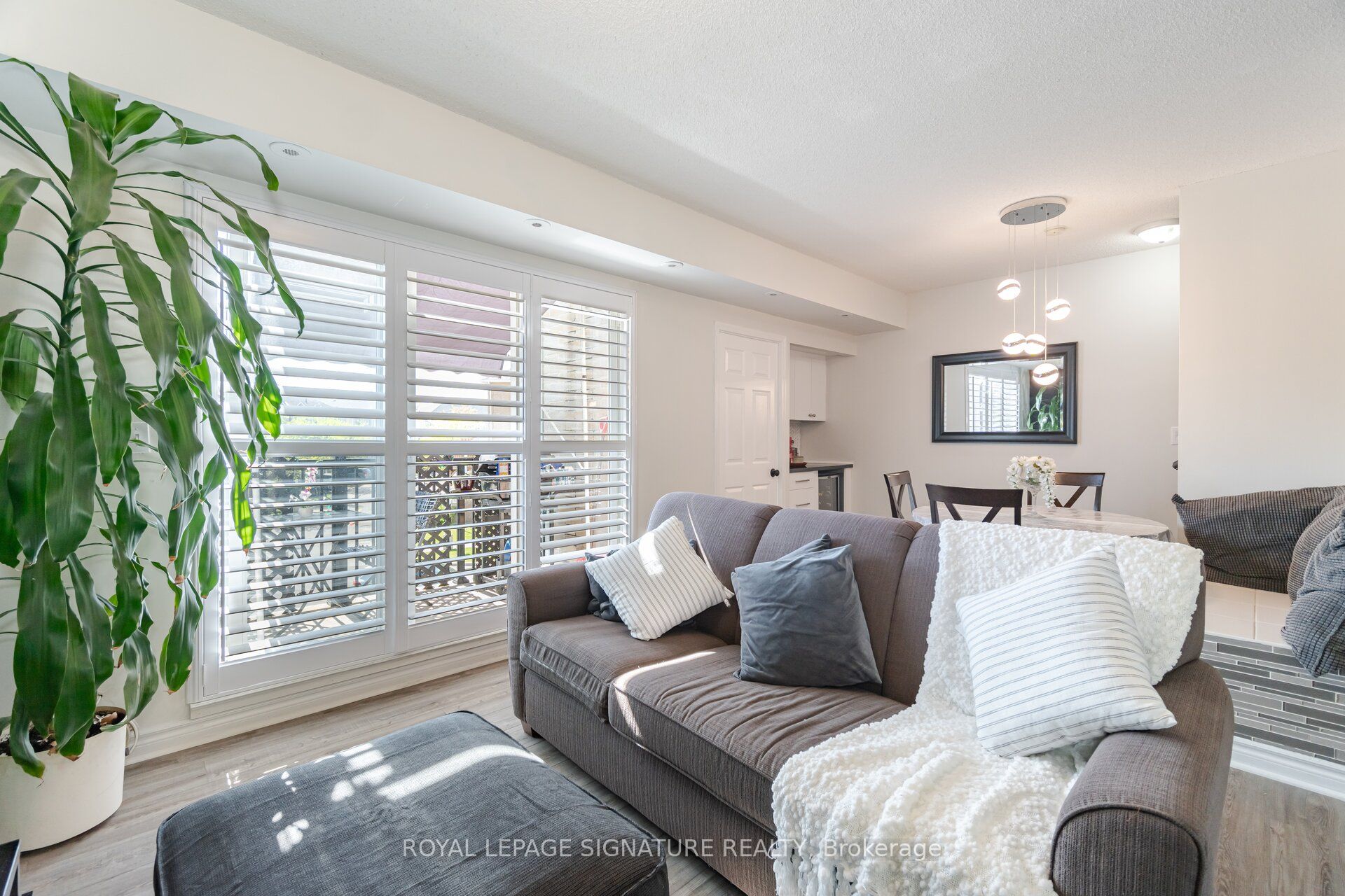 3031 Finch Avenue W, #2023