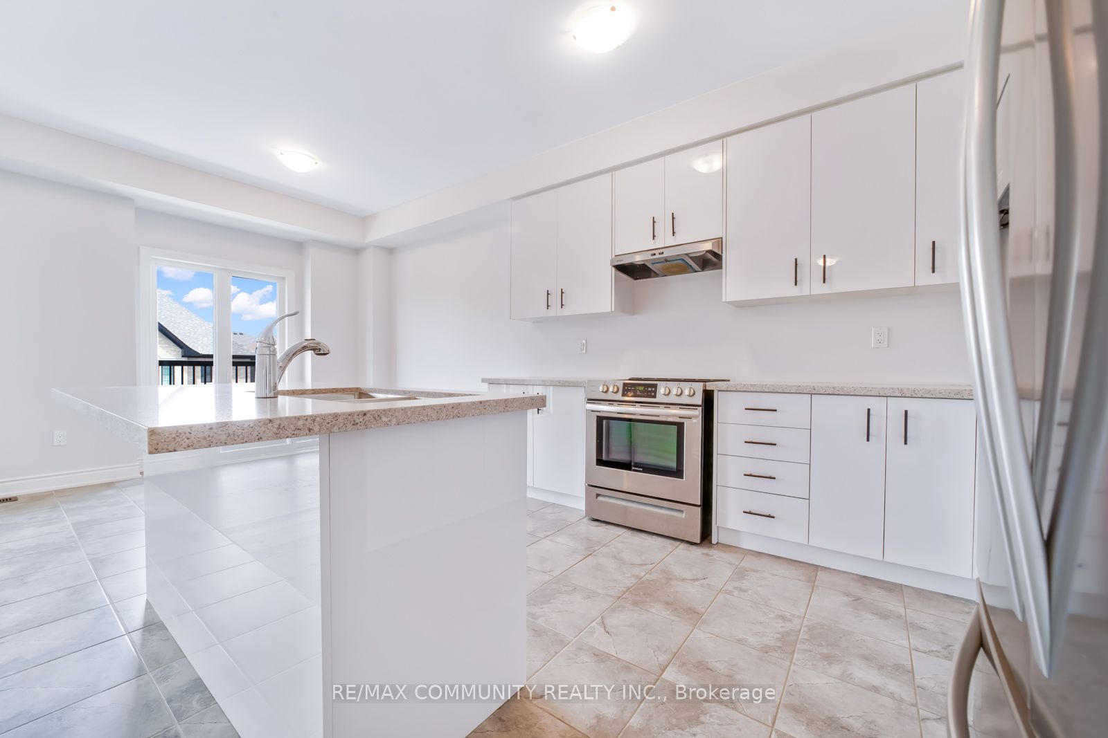 16 Alan Williams Trail