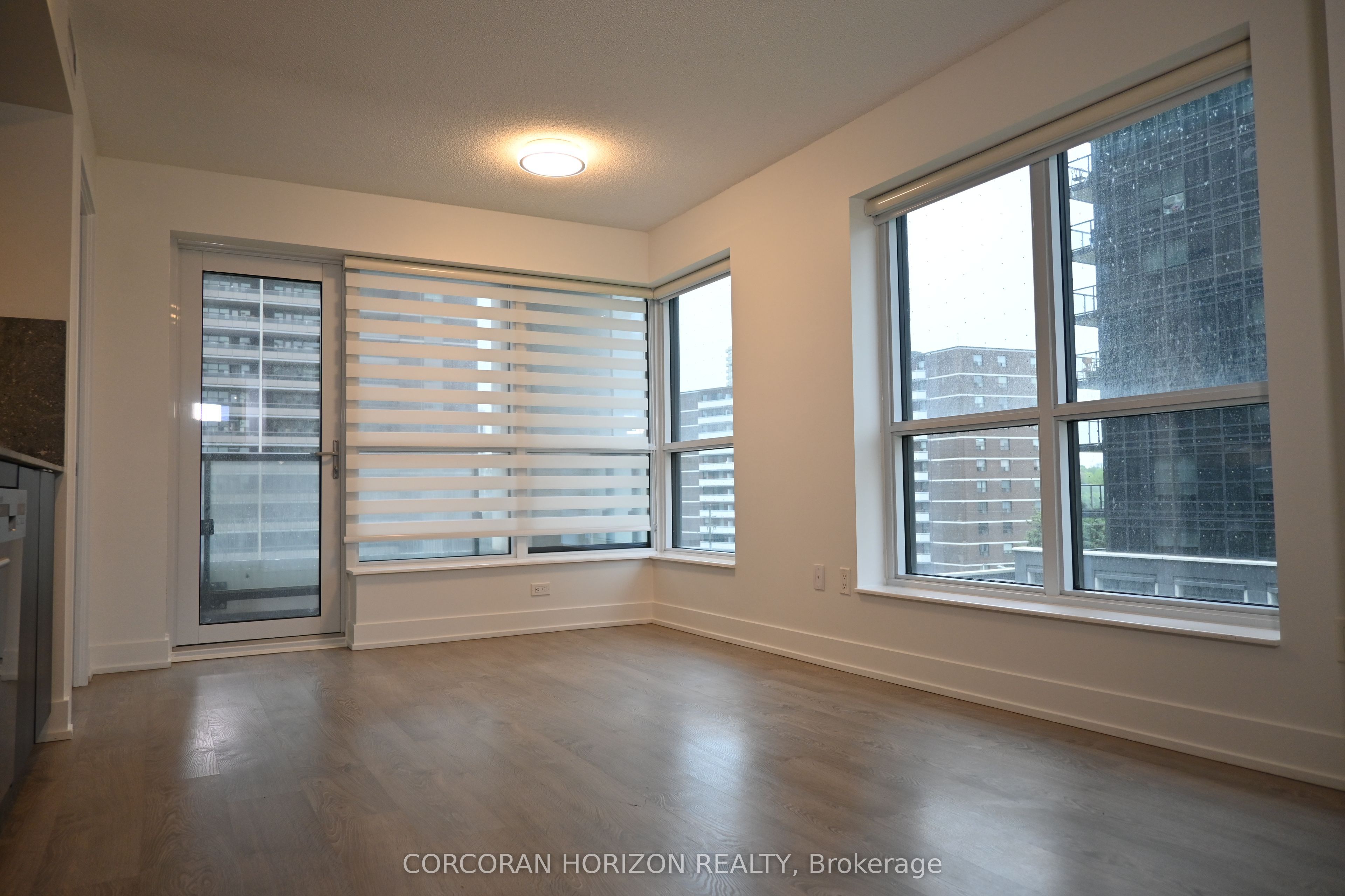 7 Mabelle Avenue, #404