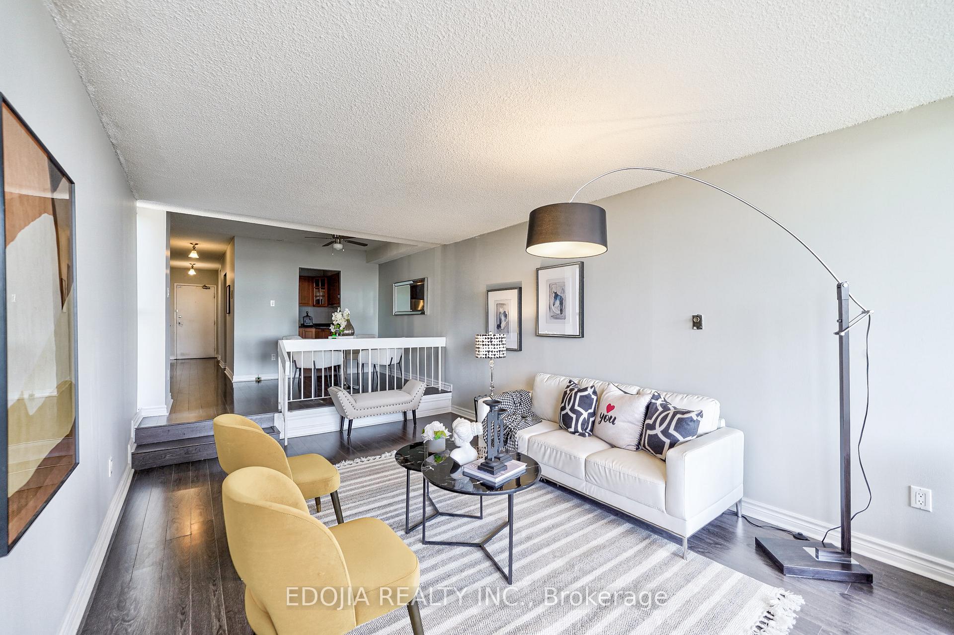 2 Bedrooms Condo at 4101 Sheppard,  Toronto For sale