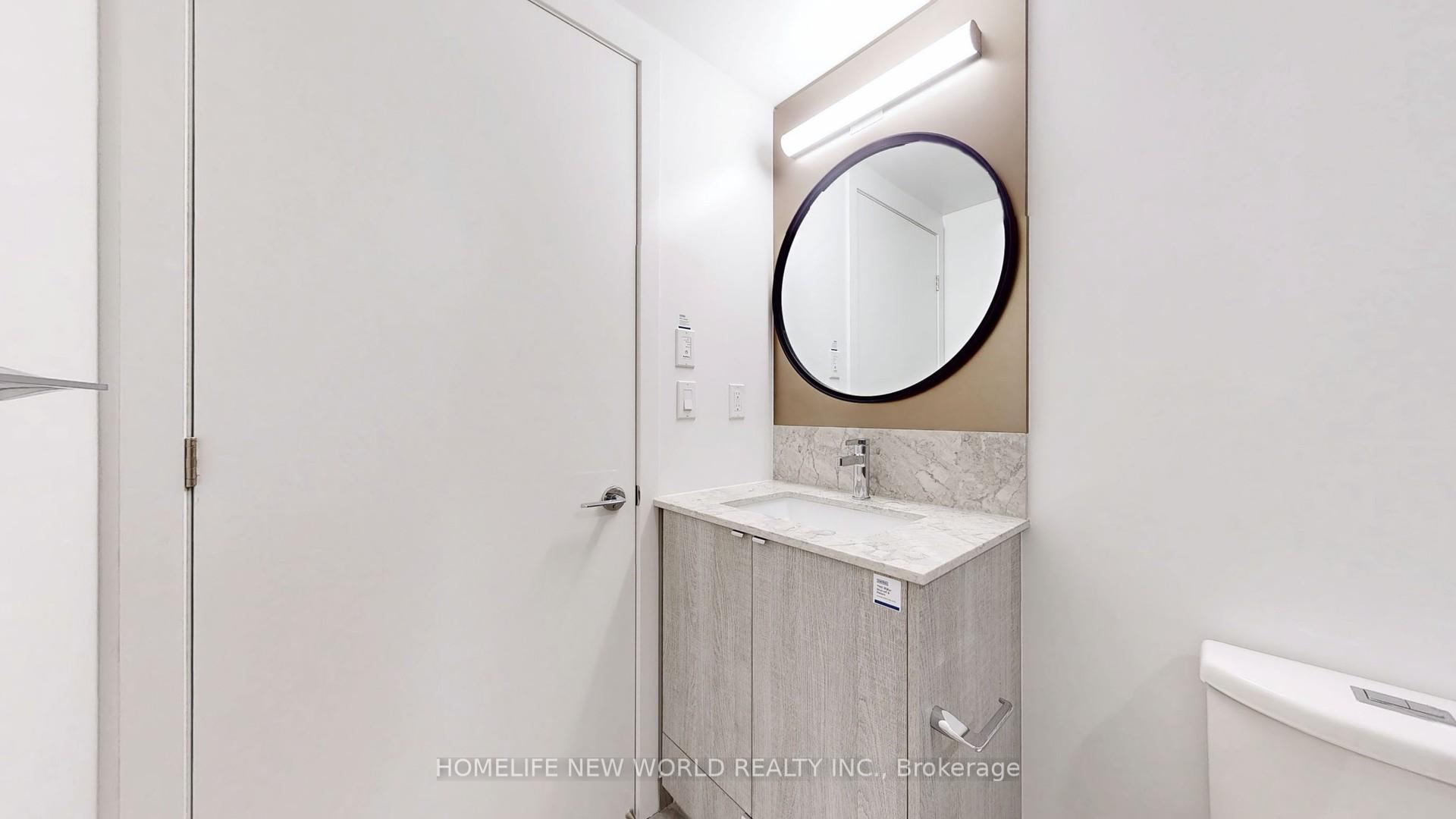 2 Bedrooms Condo at 771 Yonge, Toronto For sale