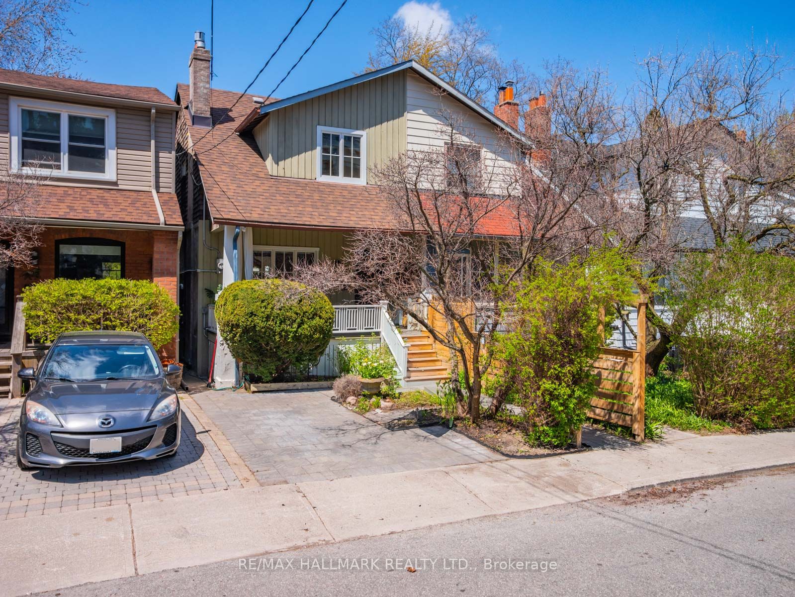 24 Meadow Avenue, Toronto, ON M1N 1V6
