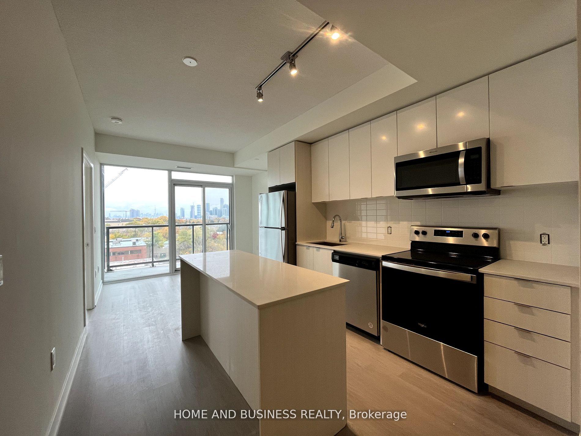 3 Bedrooms Condo at 859 The Queensway,  Toronto For sale