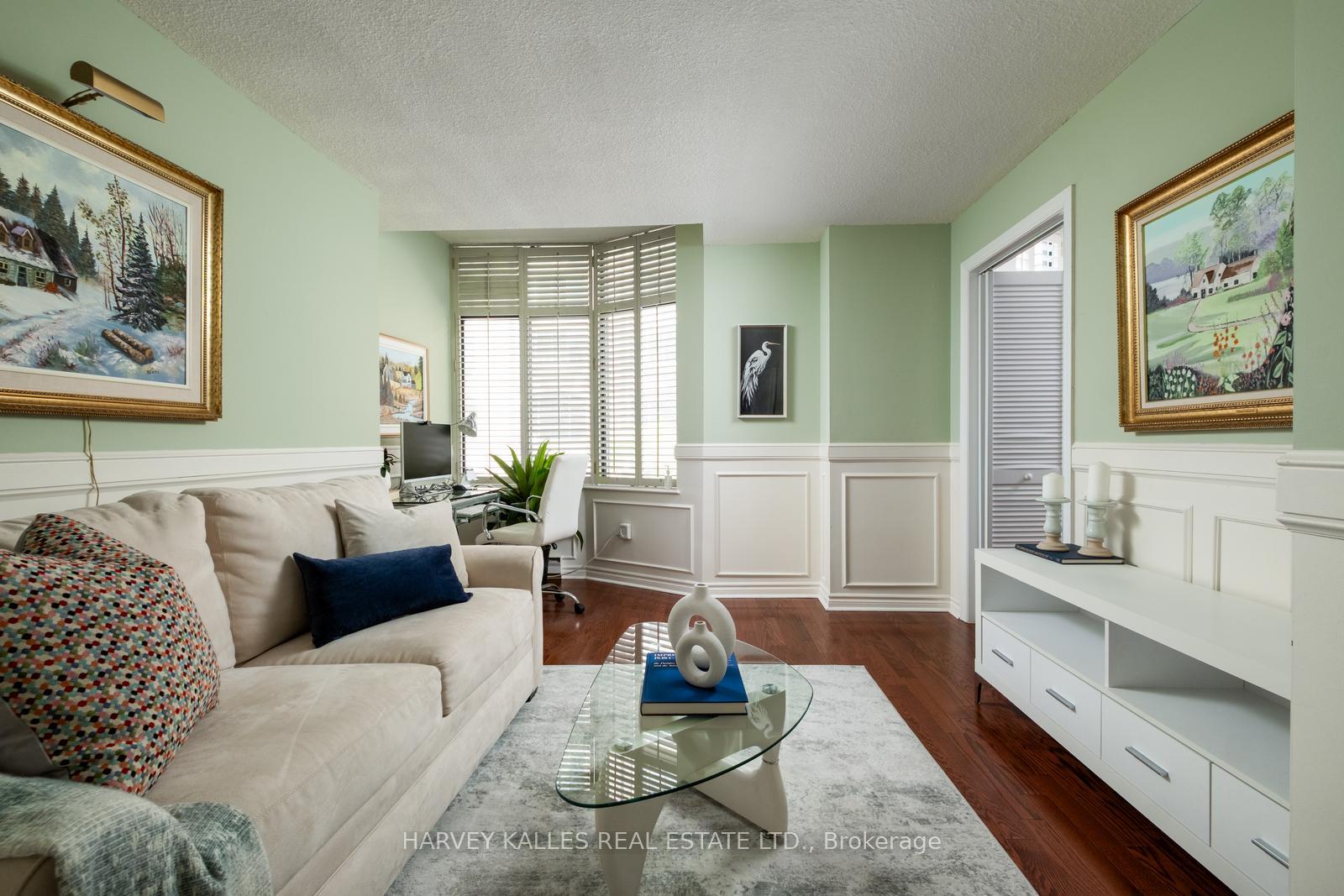 2 Bedrooms Condo at 135 George, Toronto For sale