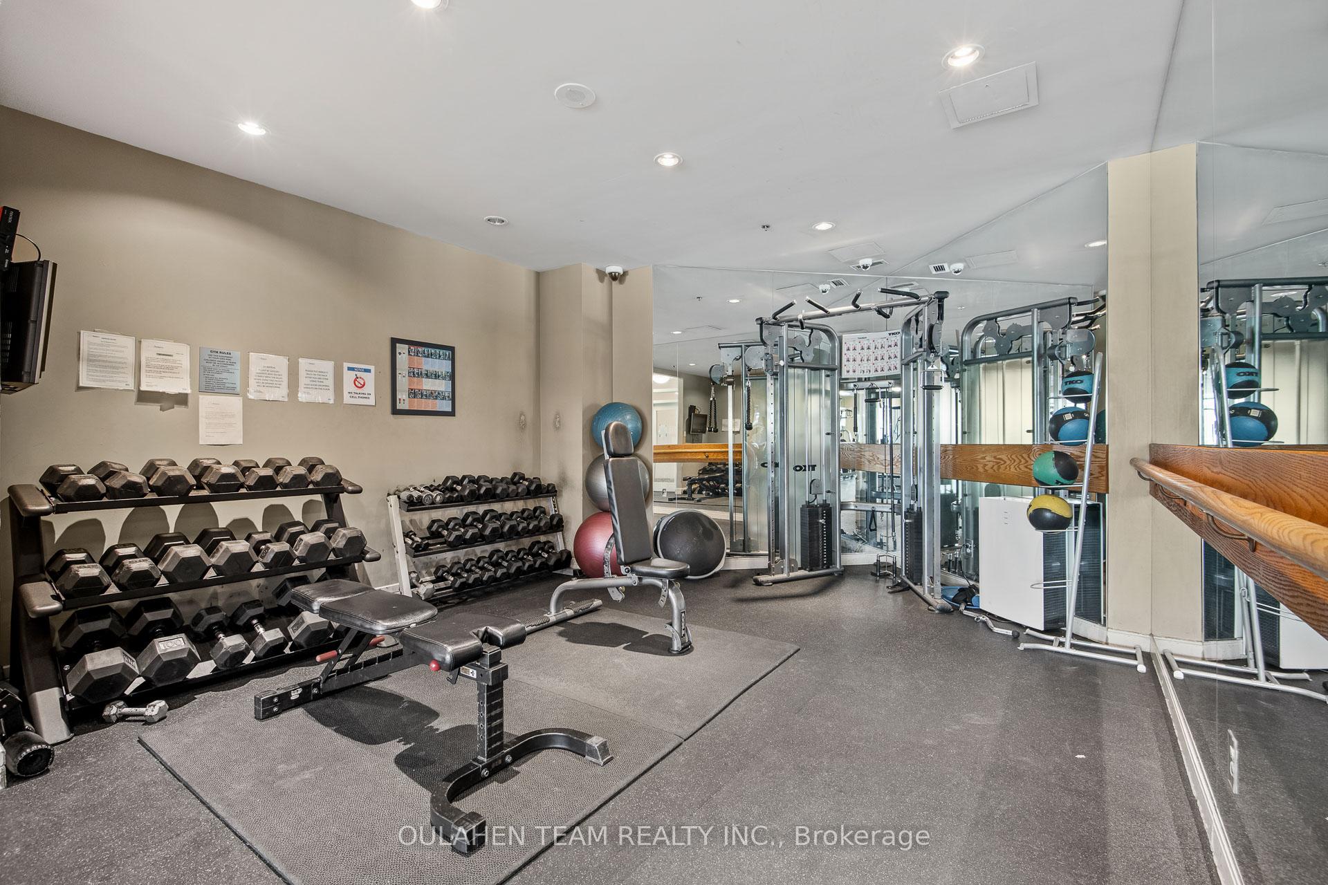 1 Bedroom Condo at 16 Harrison Garden, Toronto For sale