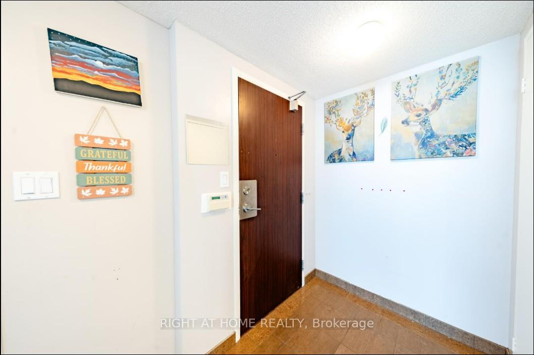 3 Bedrooms Condo at 5765 Yonge, Toronto For sale