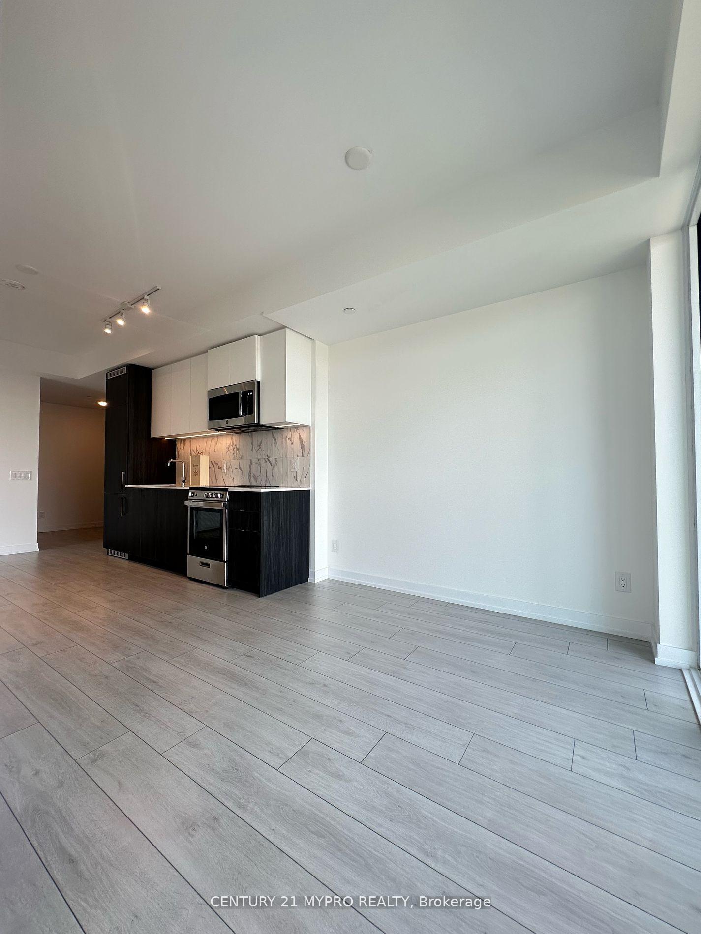 2 Bedrooms Condo at 500 Dupont,  Toronto For sale