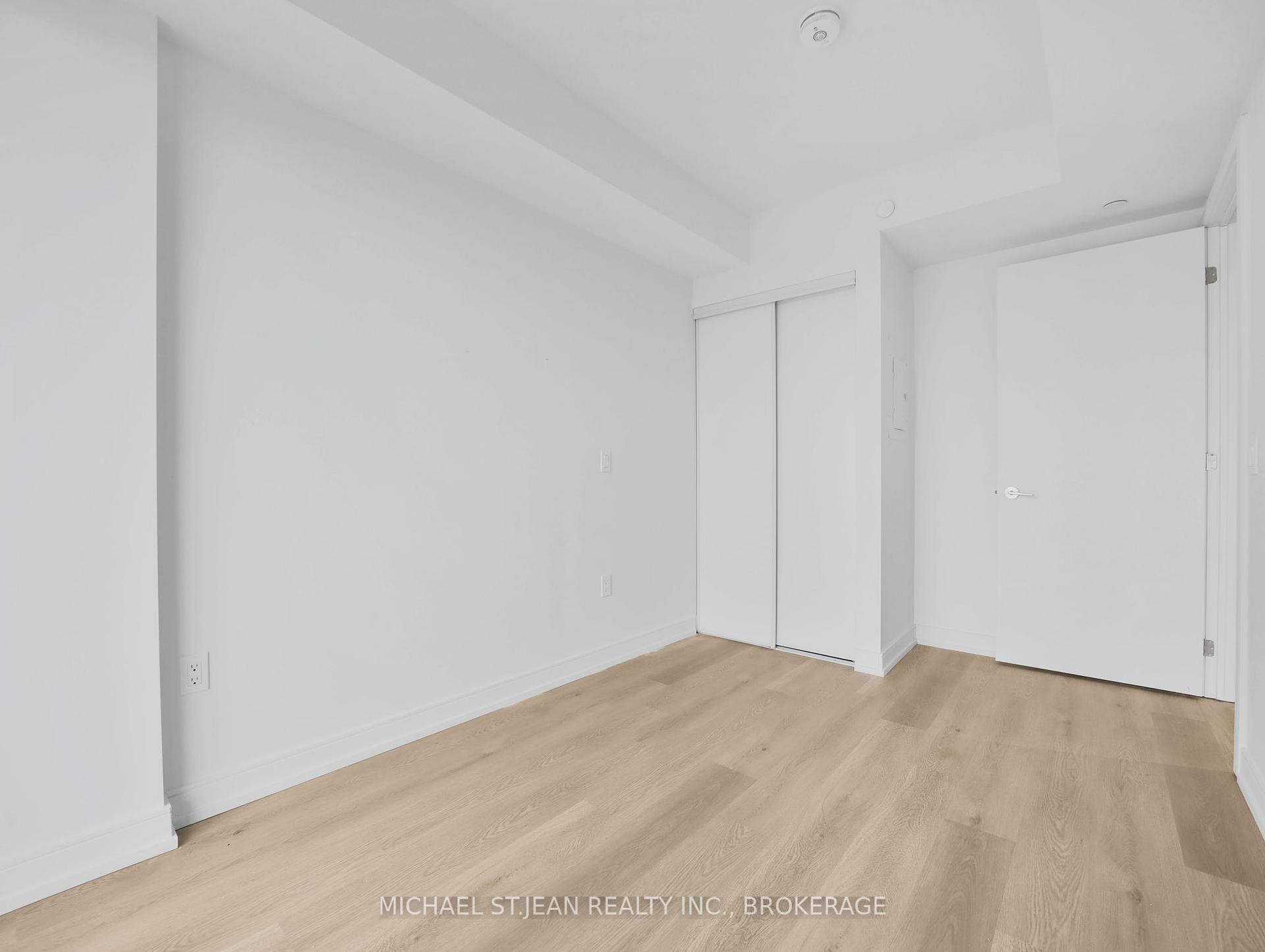 1 Bedroom Condo at 1 Jarvis,  Hamilton For sale