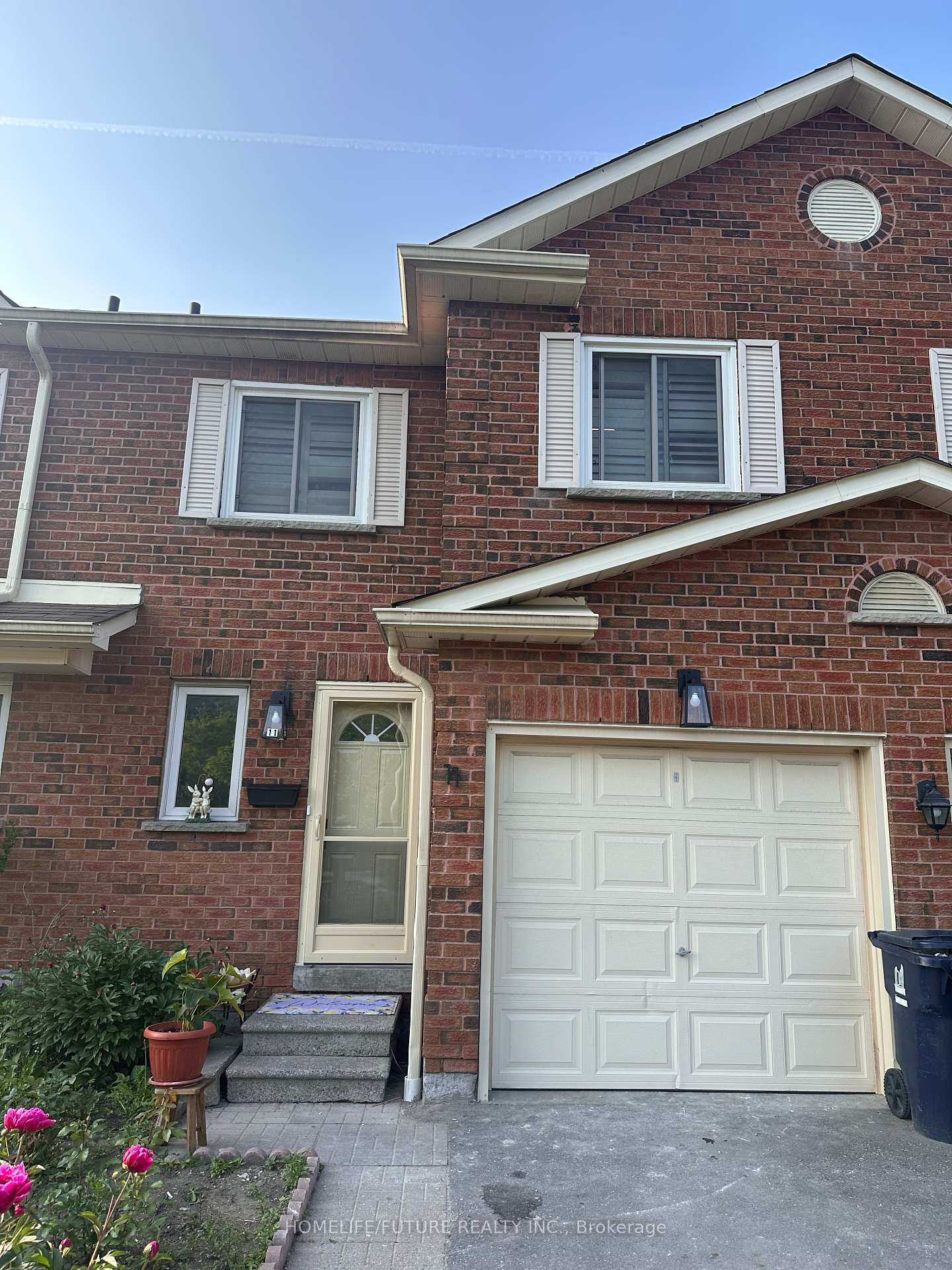 4 Bedrooms Condo at 401 Sewells, Toronto For sale