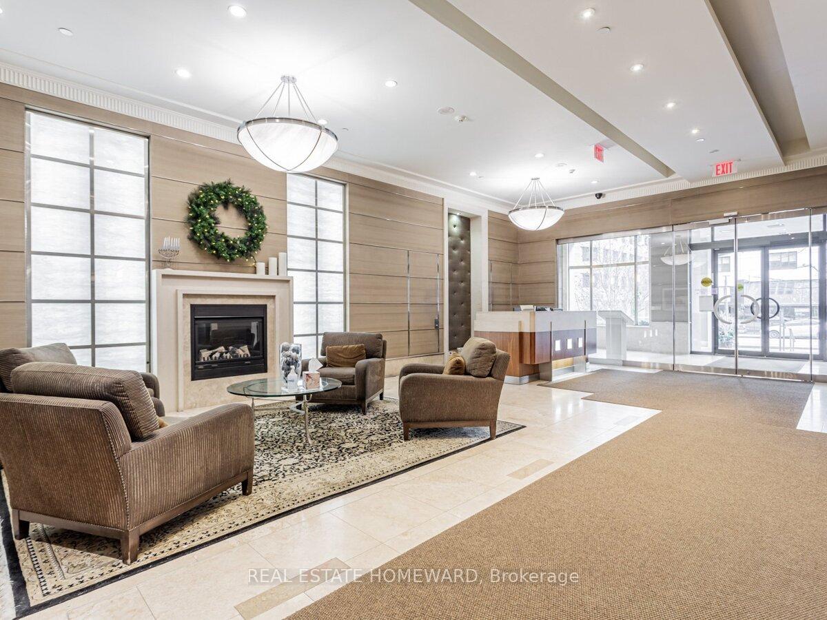 2 Bedrooms Condo at 48 St Clair, Toronto For sale