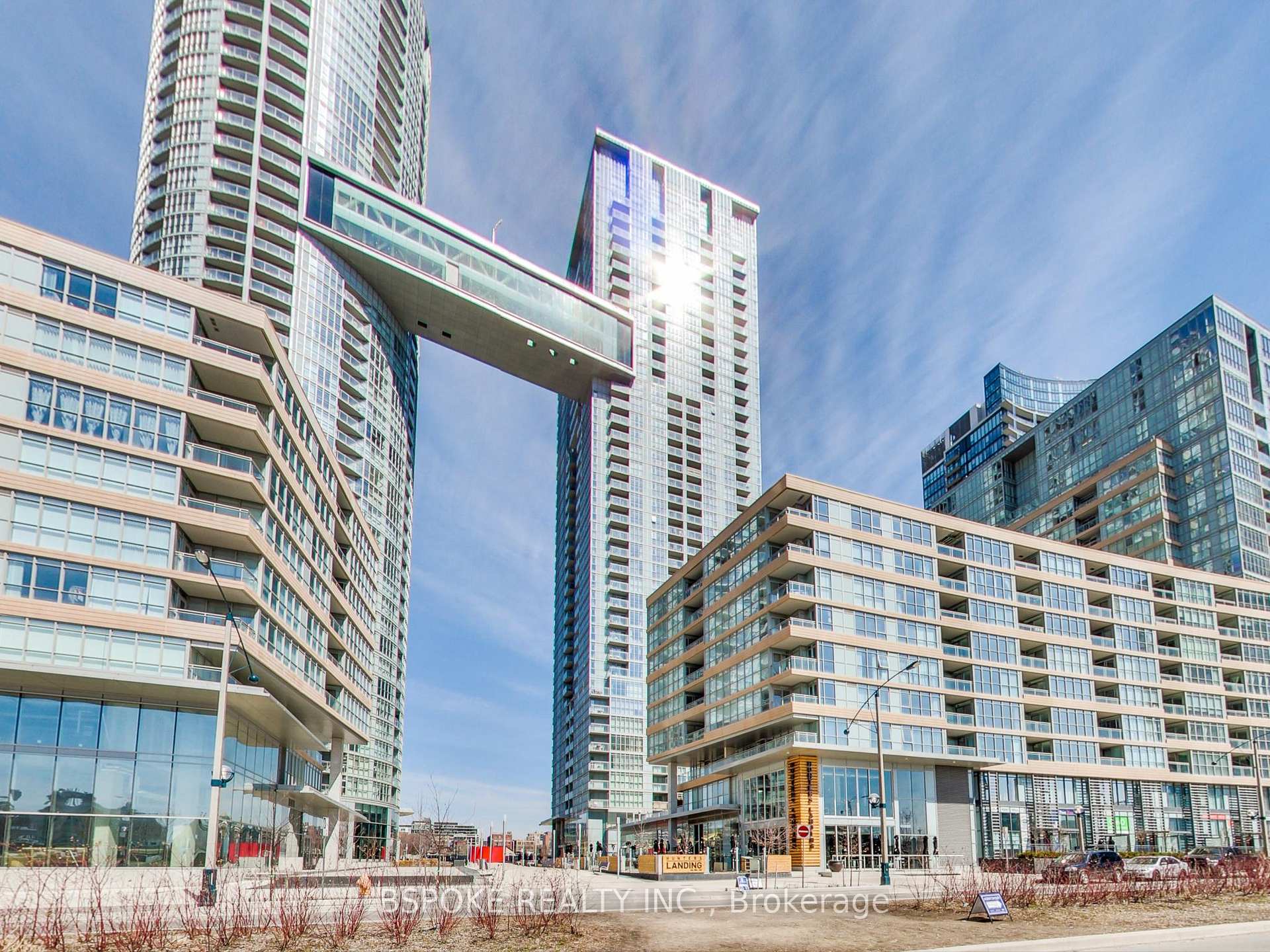 2 Bedrooms Condo at 15 Iceboat, Toronto For sale