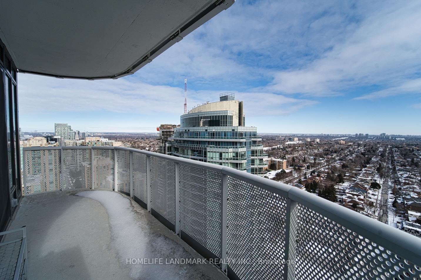 2 Bedrooms Condo at 15 HOLMES,  Toronto For sale