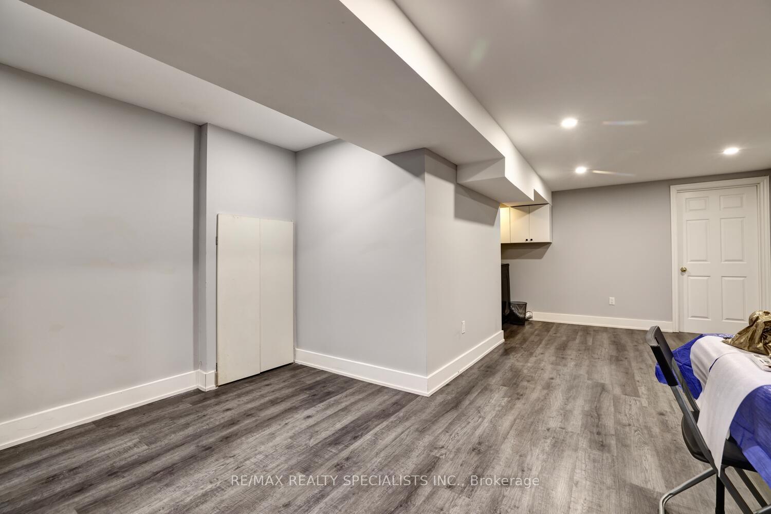 3 Bedrooms Condo at 3265 South Millway, Mississauga For sale