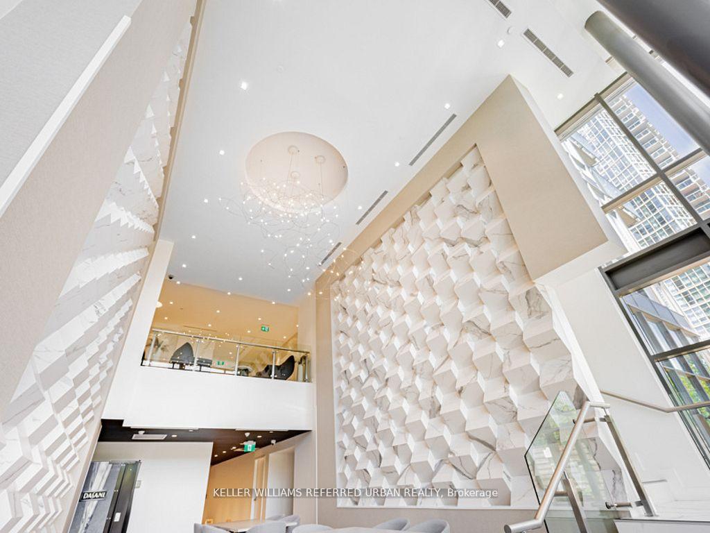 2 Bedrooms Condo at 11 Brunel, Toronto For sale