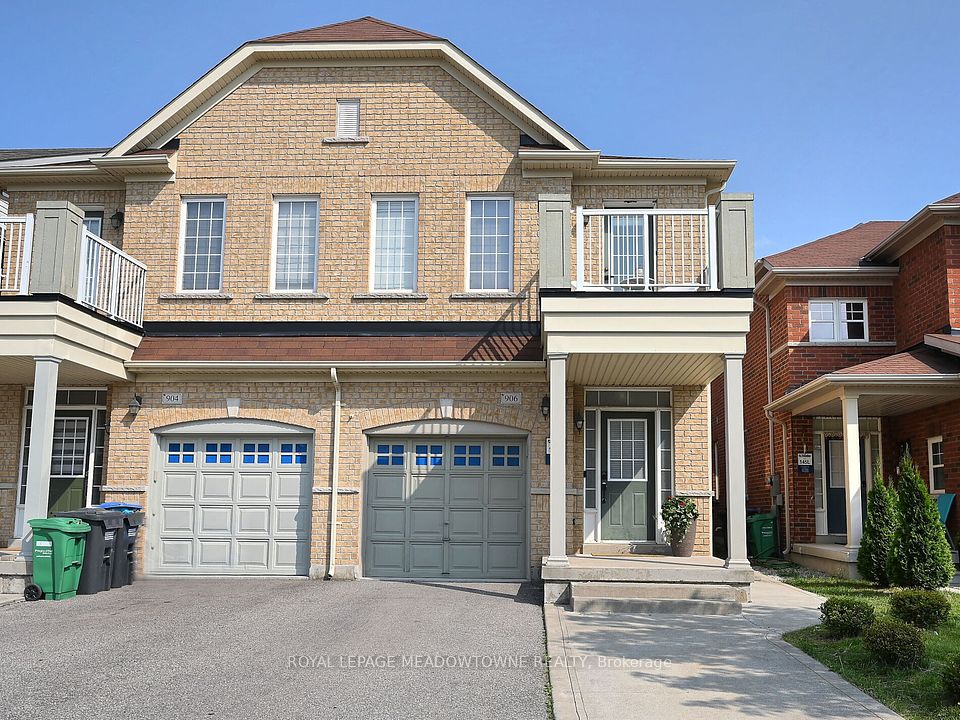 906 Oasis