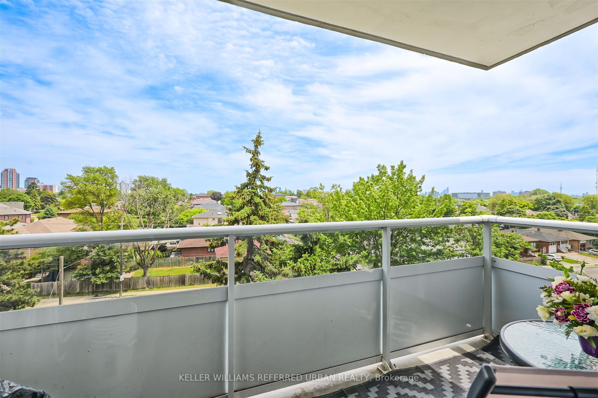 2 Bedrooms Condo at 940 Caledonia, Toronto For sale