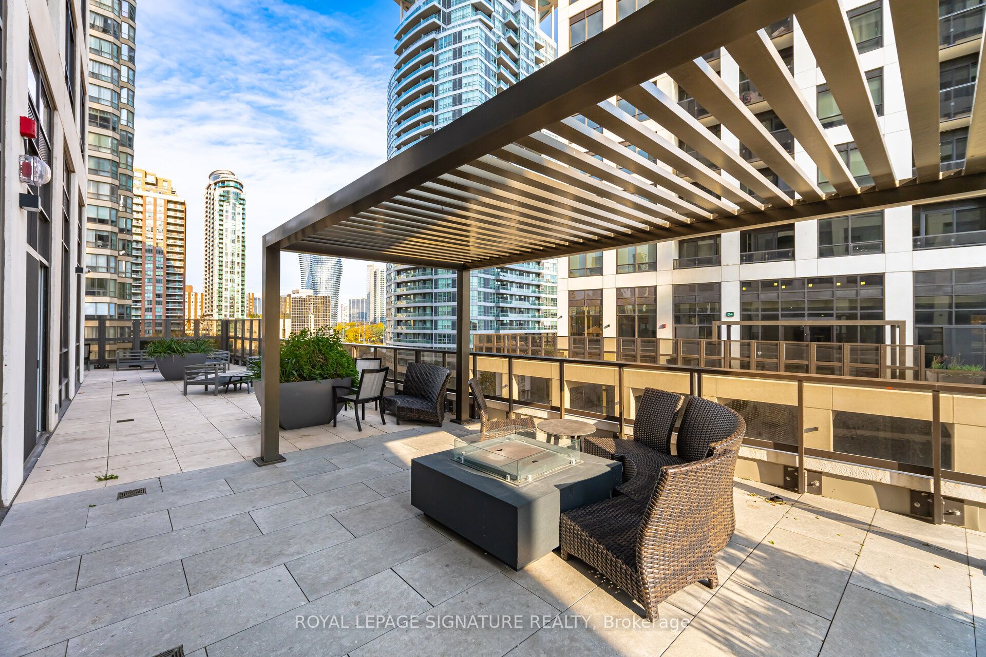 36 Elm Drive, #3007