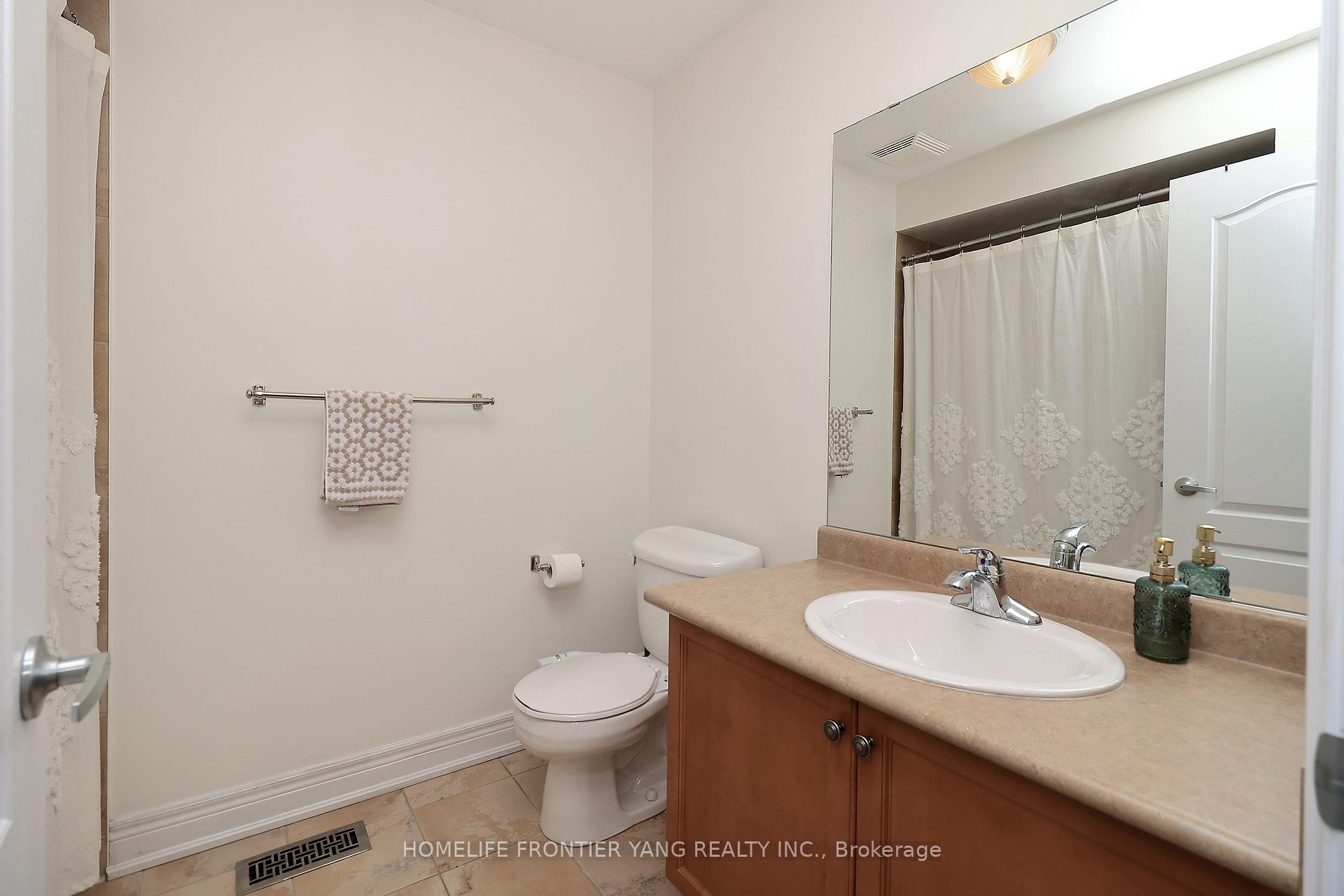 3 Bedrooms Condo at 581 Scarlett, Toronto For sale