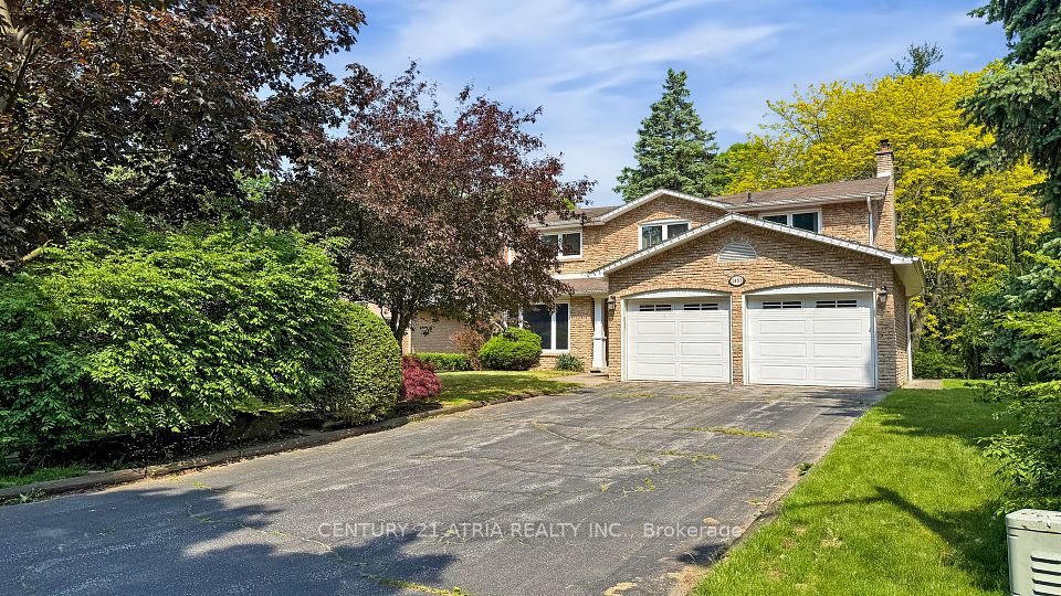 1483 Royal Oaks