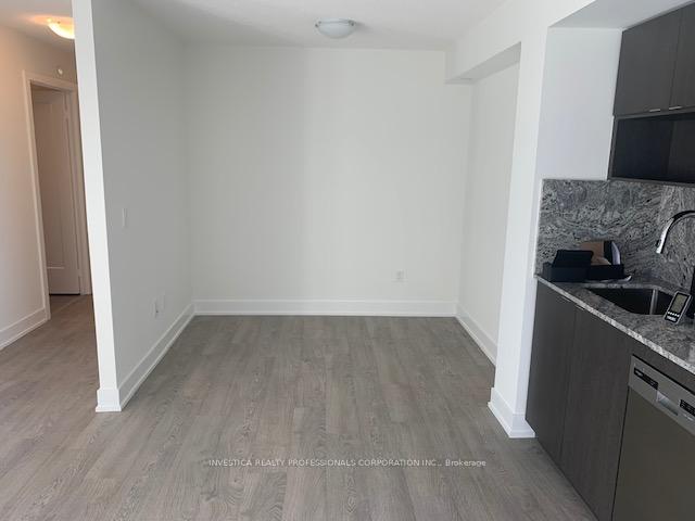2 Bedrooms Condo at 9 Mabelle,  Toronto For sale