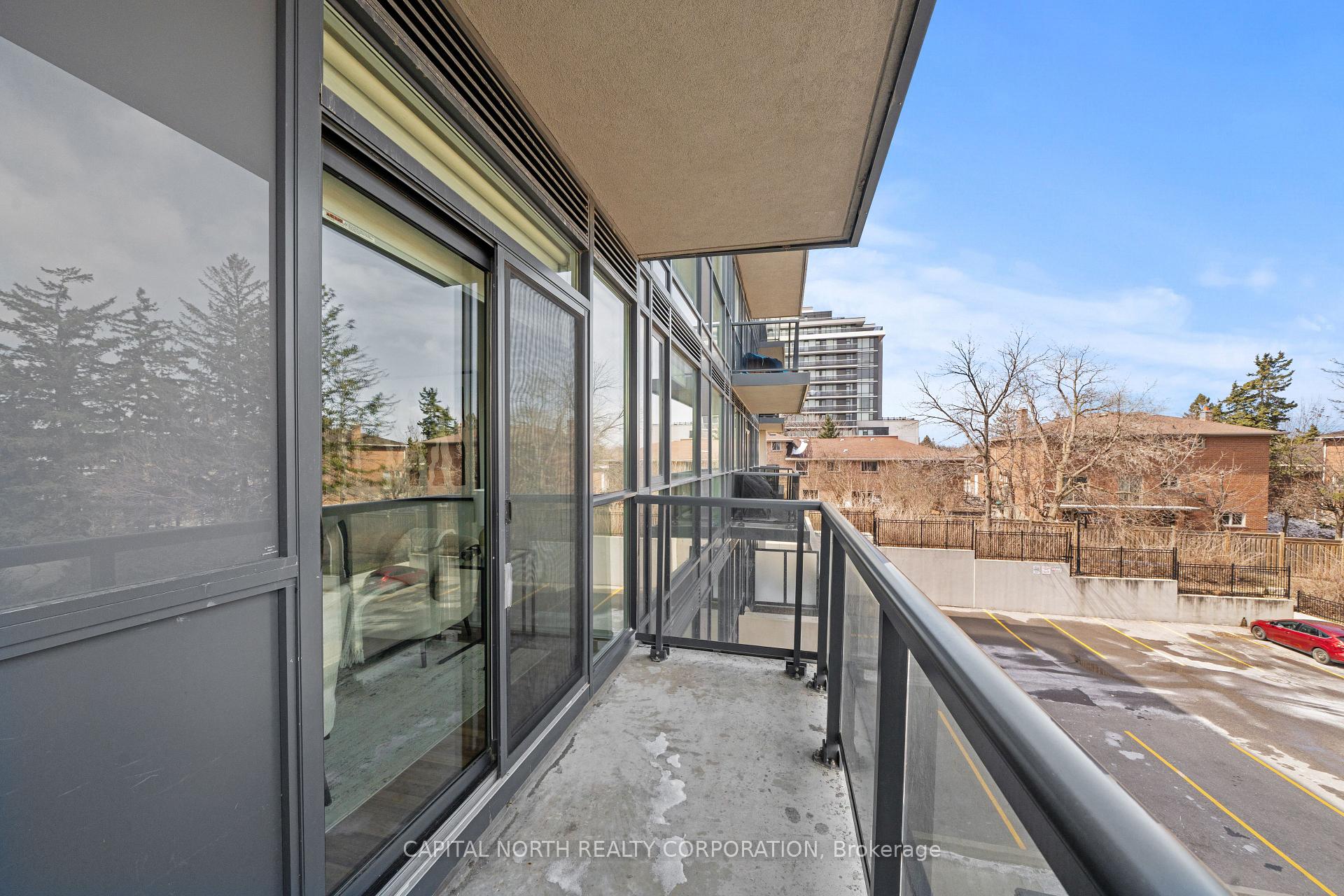2 Bedrooms Condo at 4700 Highway 7, Vaughan For sale