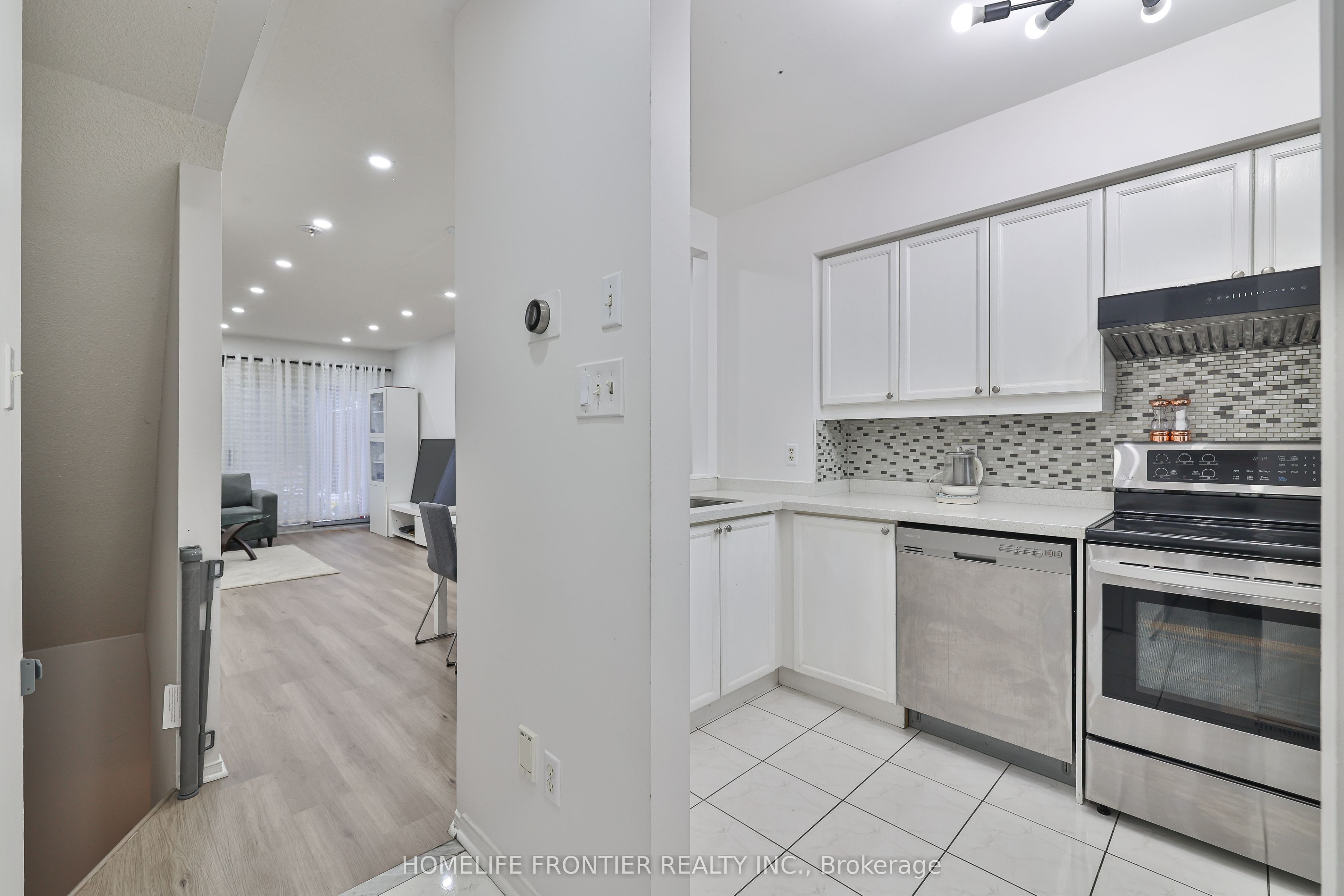 735 New Westminster Drive, #93