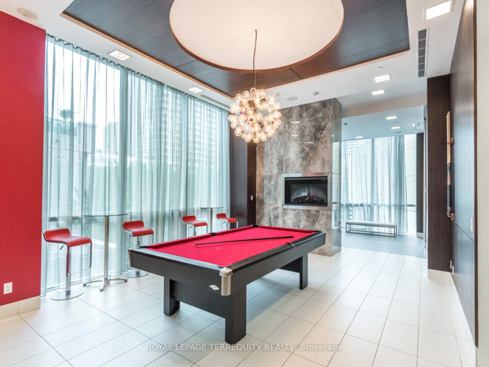2 Bedrooms Condo at 120 Homewood, Toronto For sale