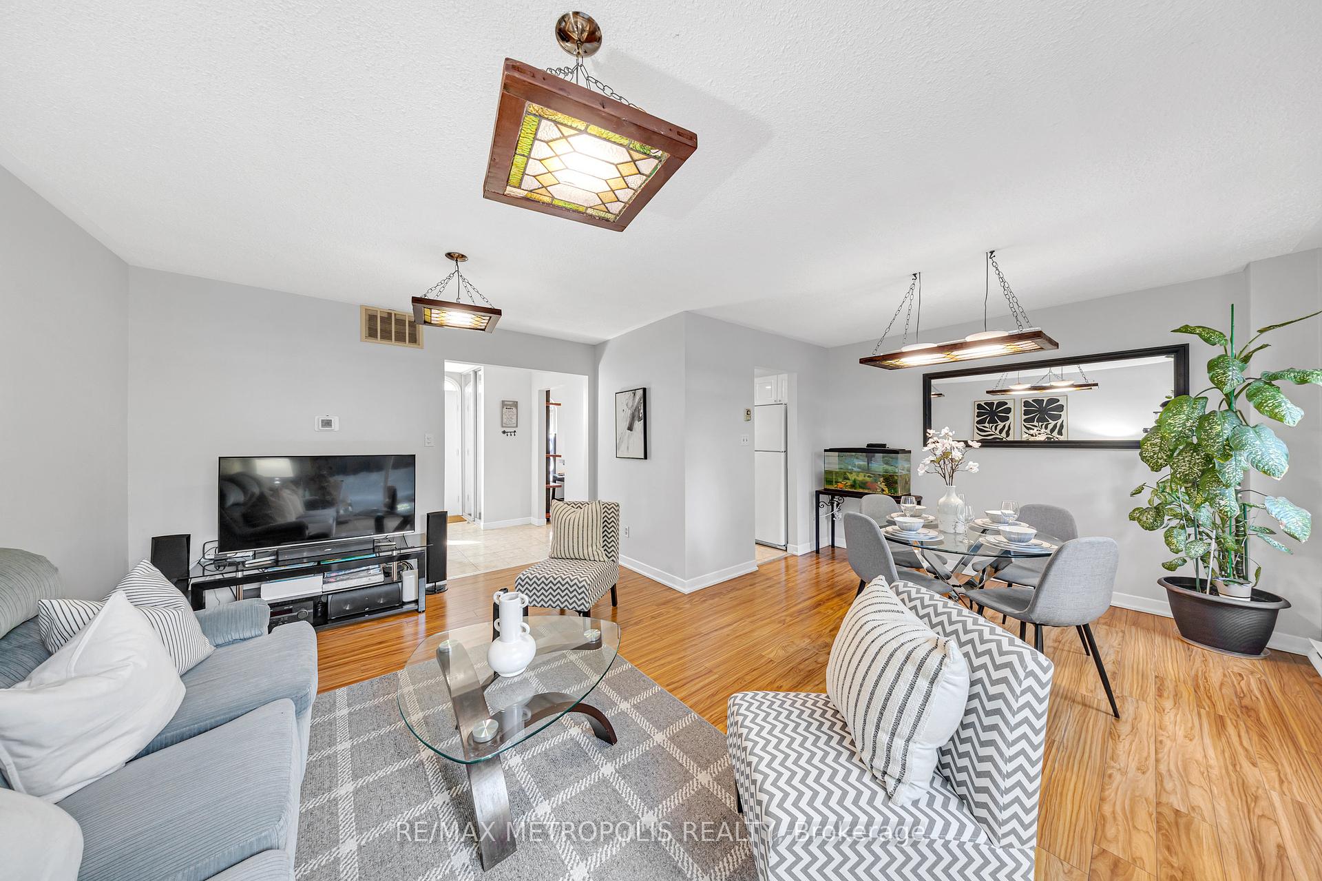 4 Bedrooms Condo at 2550 Birchmount, Toronto For sale
