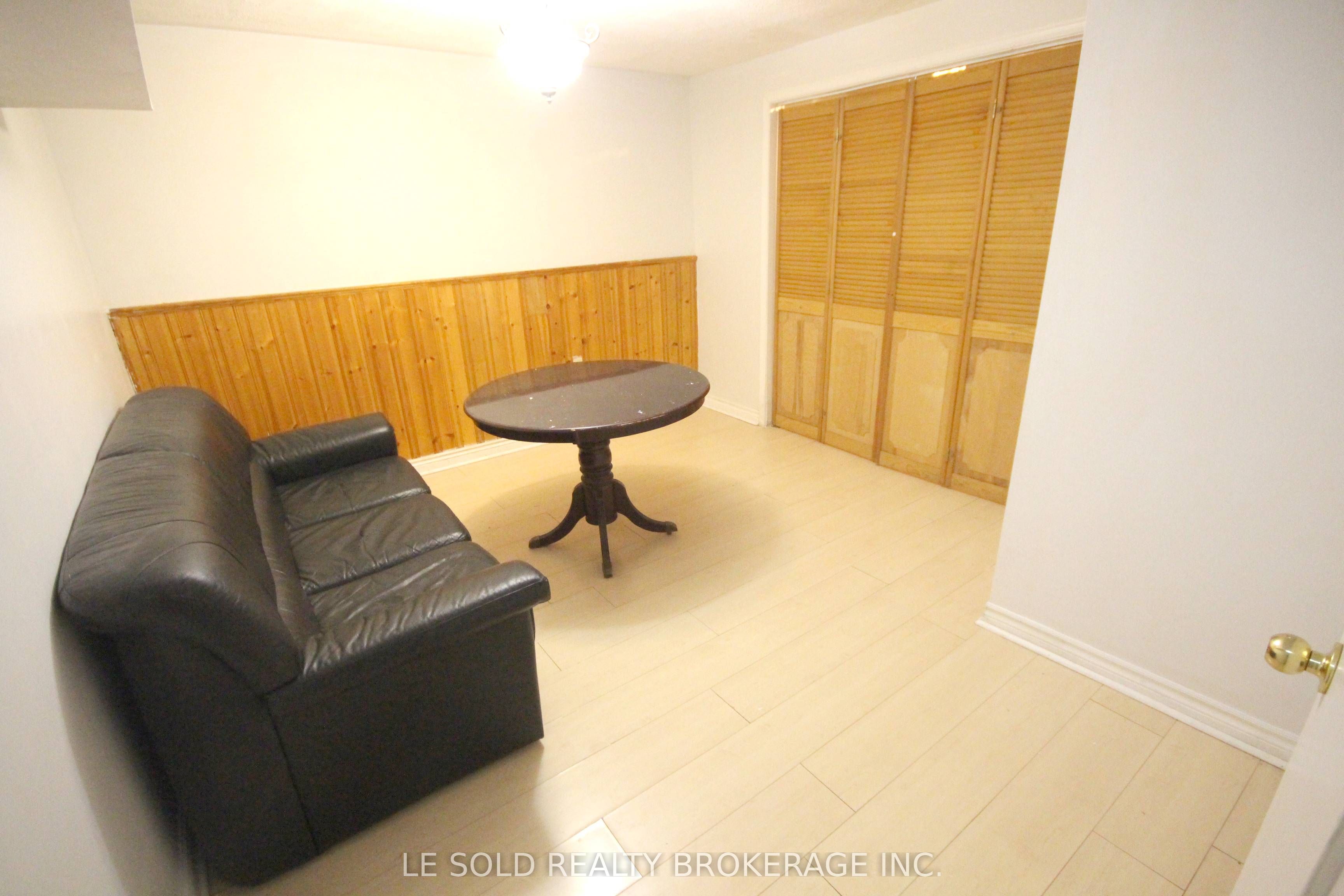 25 Debden Road, #Bsmt
