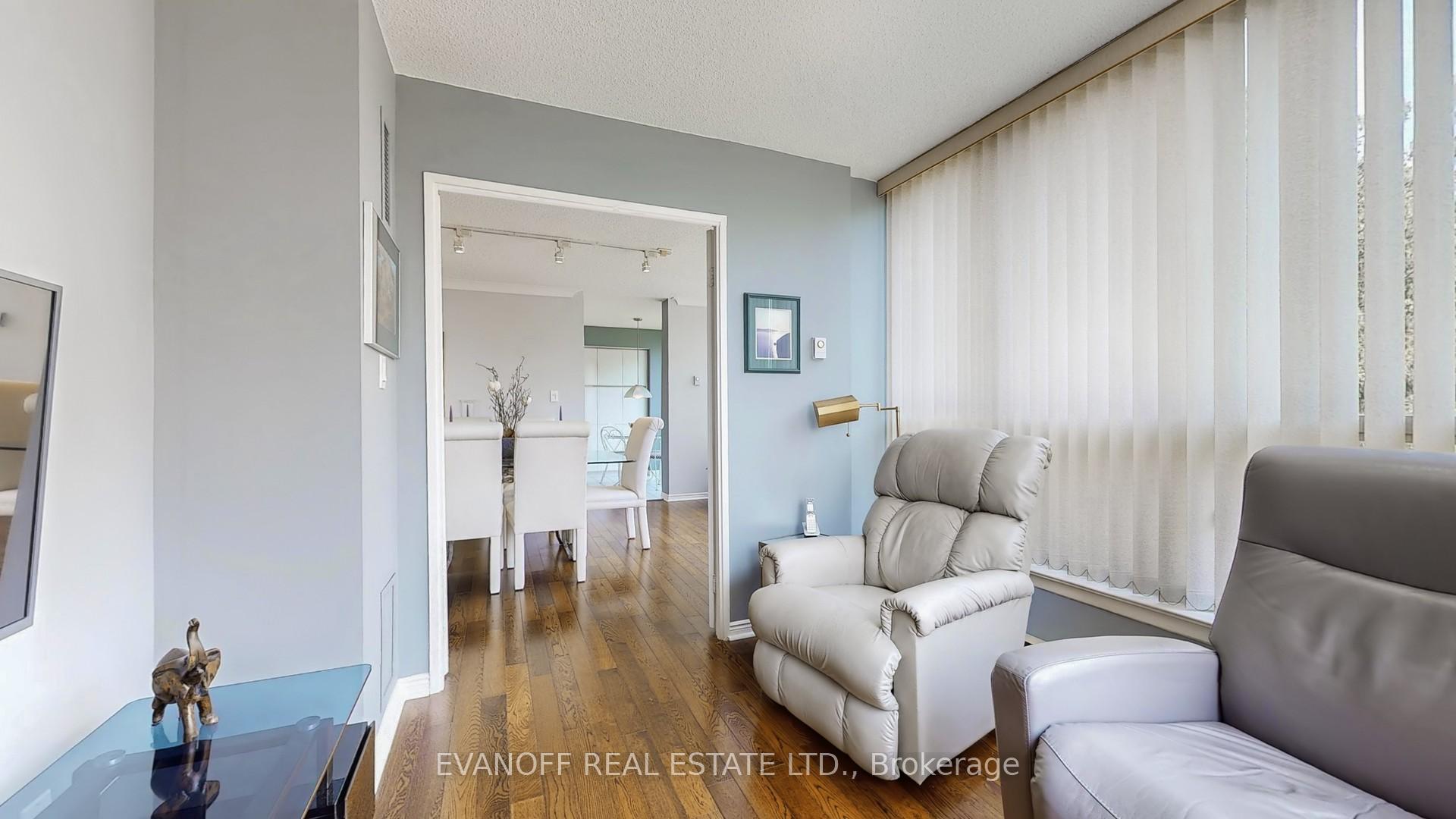 3 Bedrooms Condo at 20 Guildwood, Toronto For sale